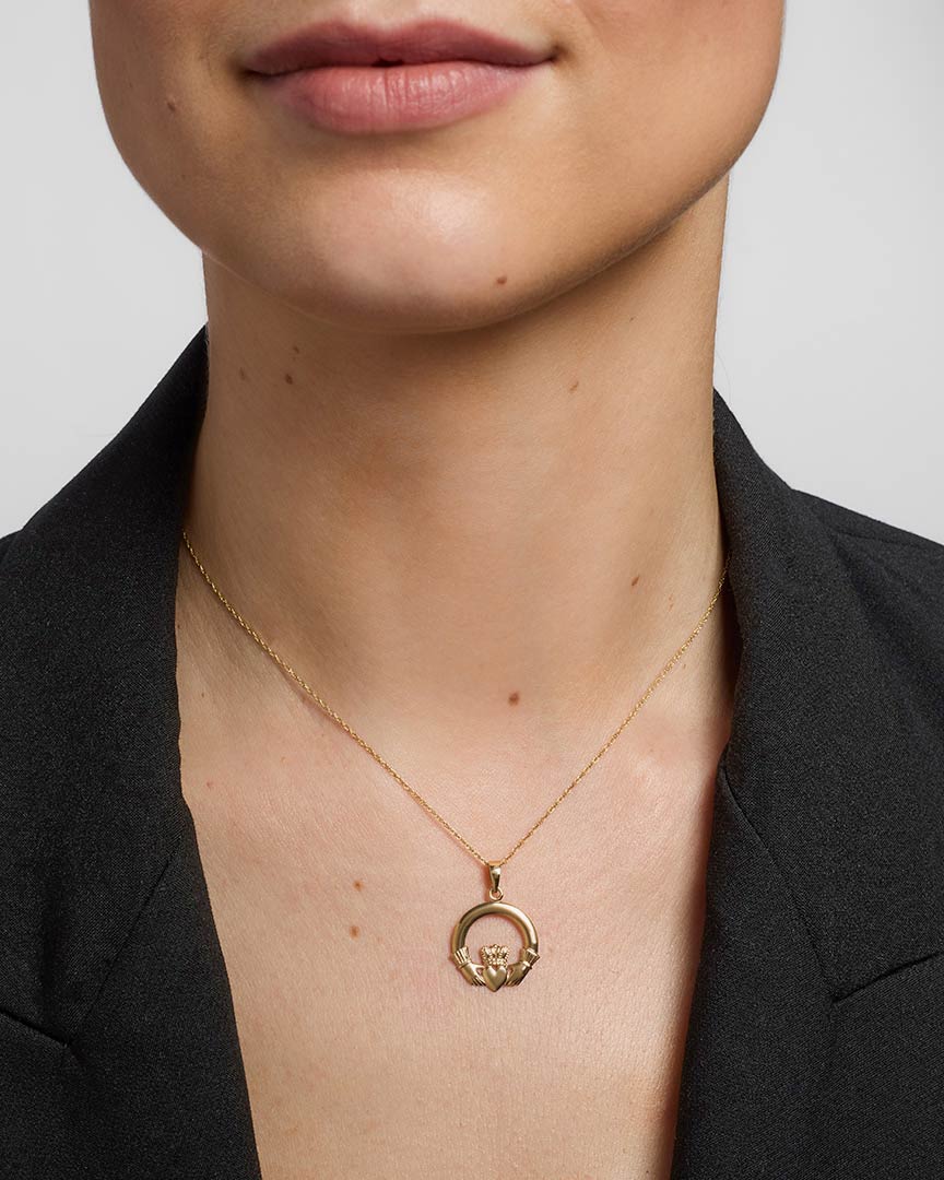 Gold Large Claddagh Pendant、mySite、botmansion