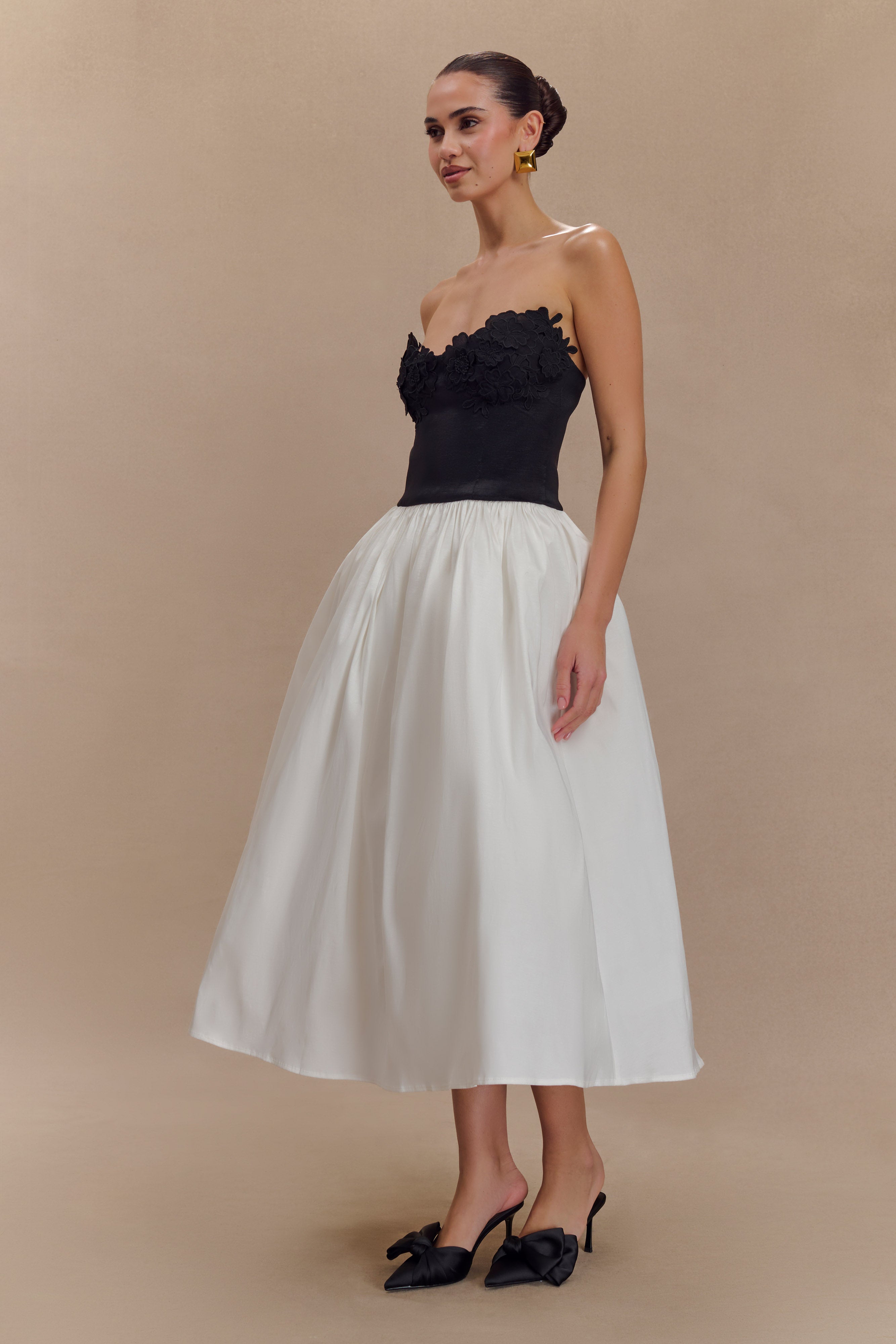 Elyssa Embroidered Contrast Midi Dress - Black/White、mySite、solidvoid