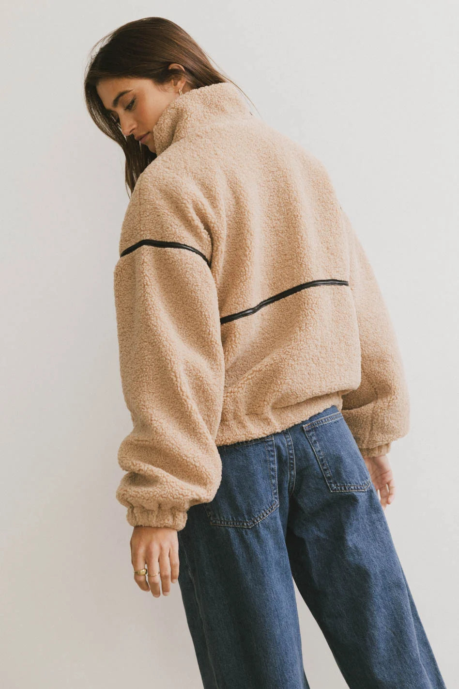 {product_title} - {shop_name}