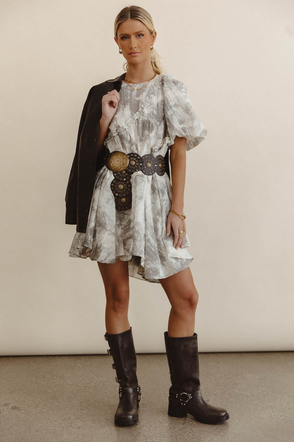 {product_title} - {shop_name}