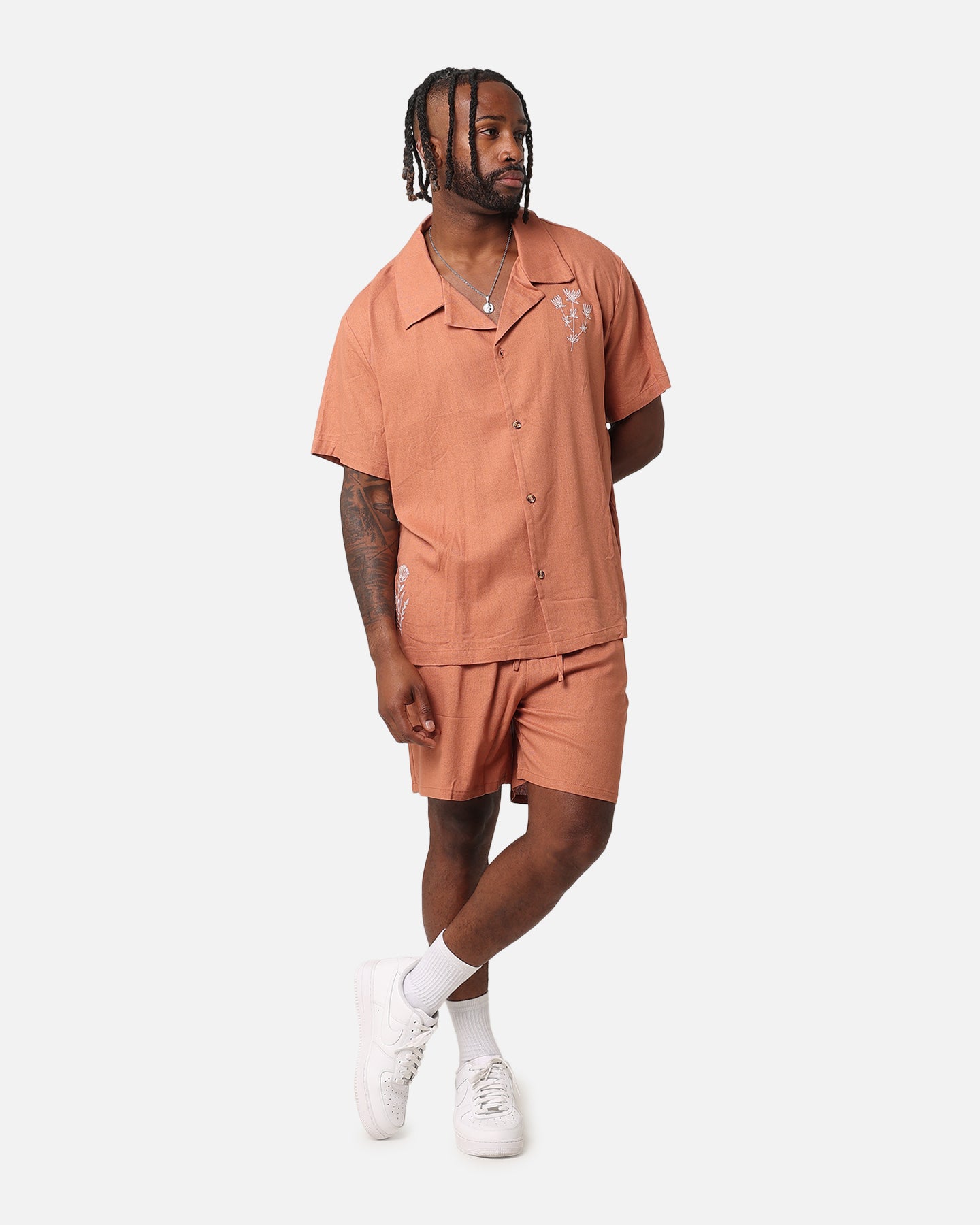 {product_title} - {shop_name}