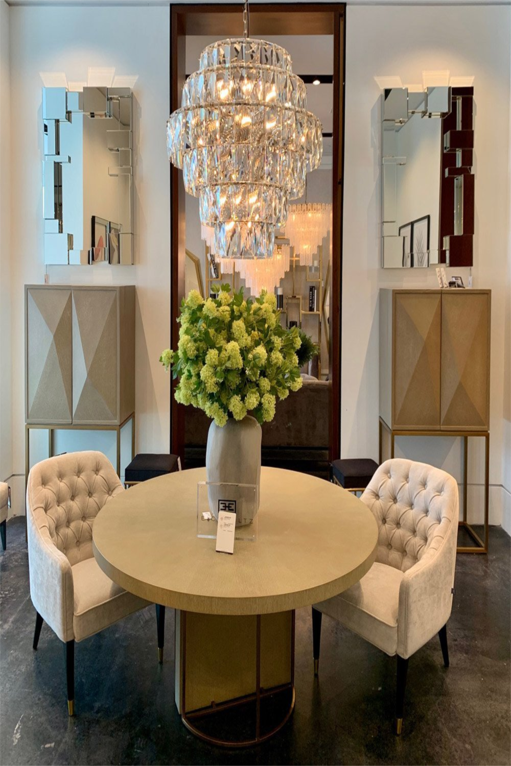 Mid-Century Bar Cabinet | Eichholtz Highland、mySite、neckold