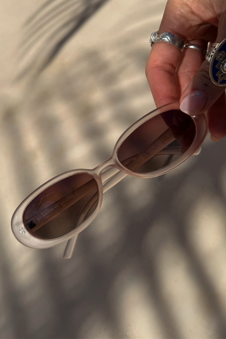 Cream Oval Sunglasses、mySite、solidvoid