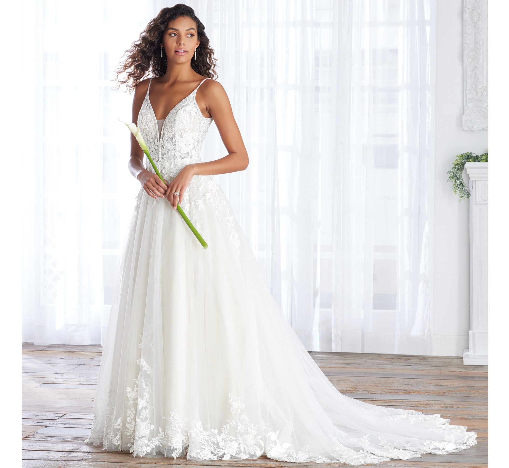 Hand-Beaded And Floral Lace Gown In Ivory Almond Nude、mySite、solidvoid