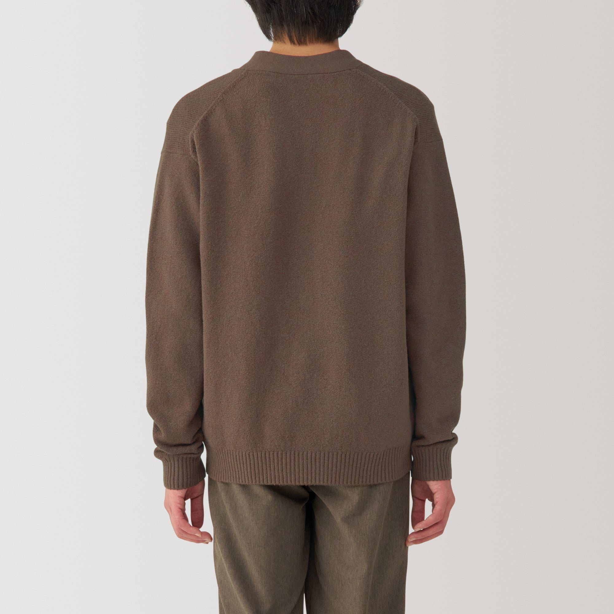  Men's Soy Fiber Mid-Gauge V-Neck Cardigan、mySite、sugarbowlscore