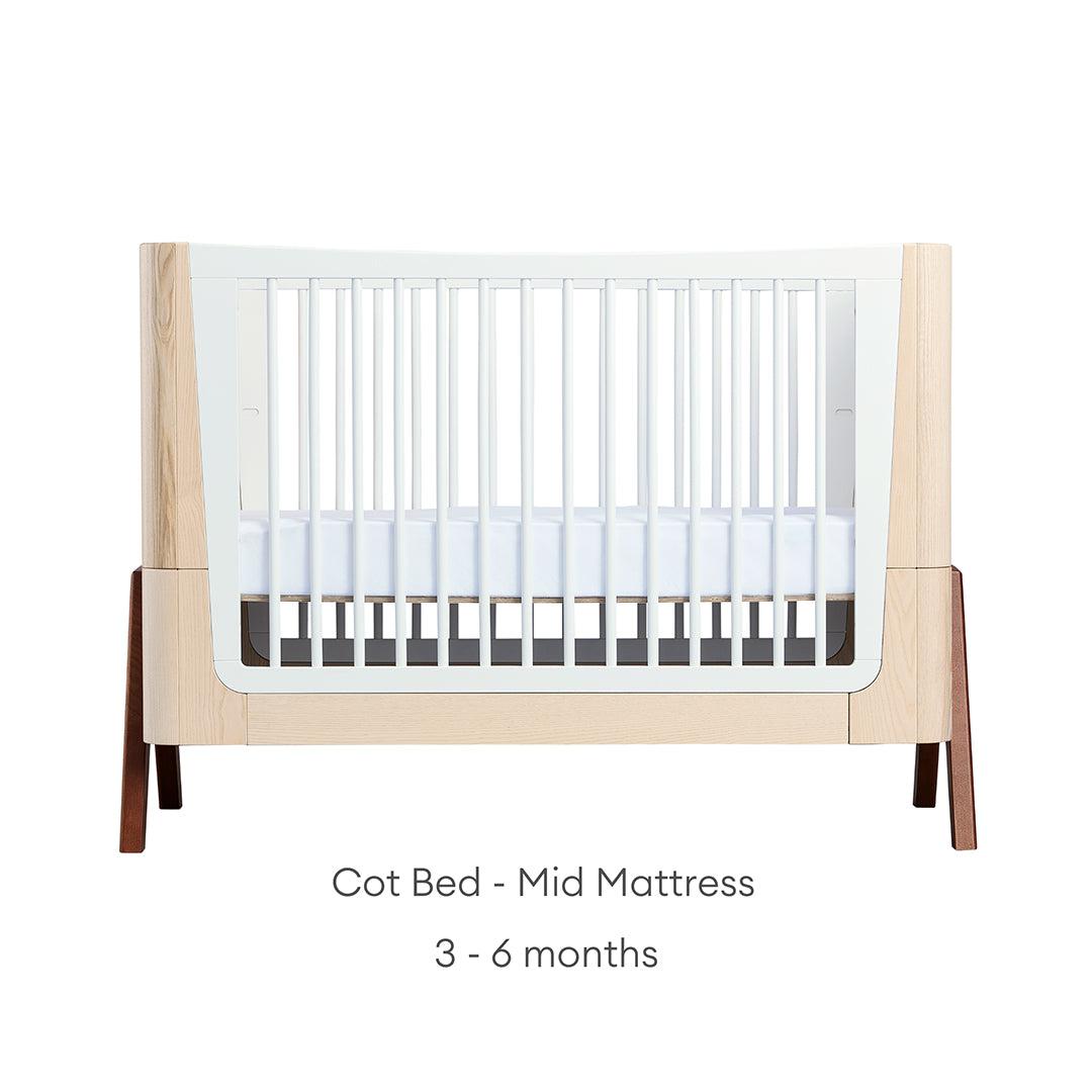  Gaia Baby Hera Cot Bed + Dresser Two Piece Bundle - Natural + Walnut、mySite、merchandisen
