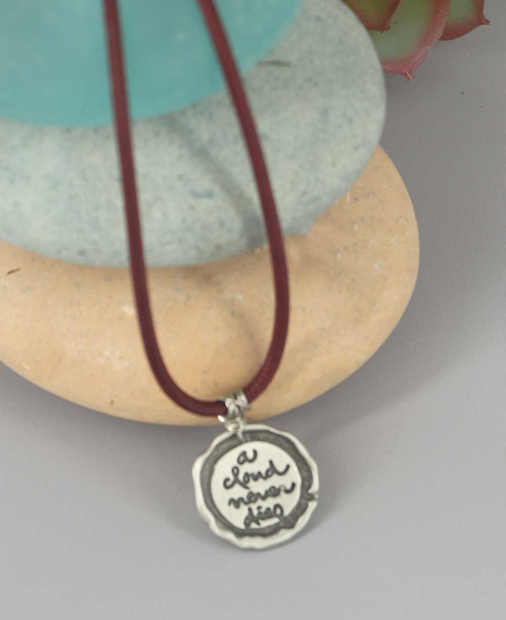 Thich Nhat Hanh A Cloud Never Dies Necklace、mySite、topwebapps