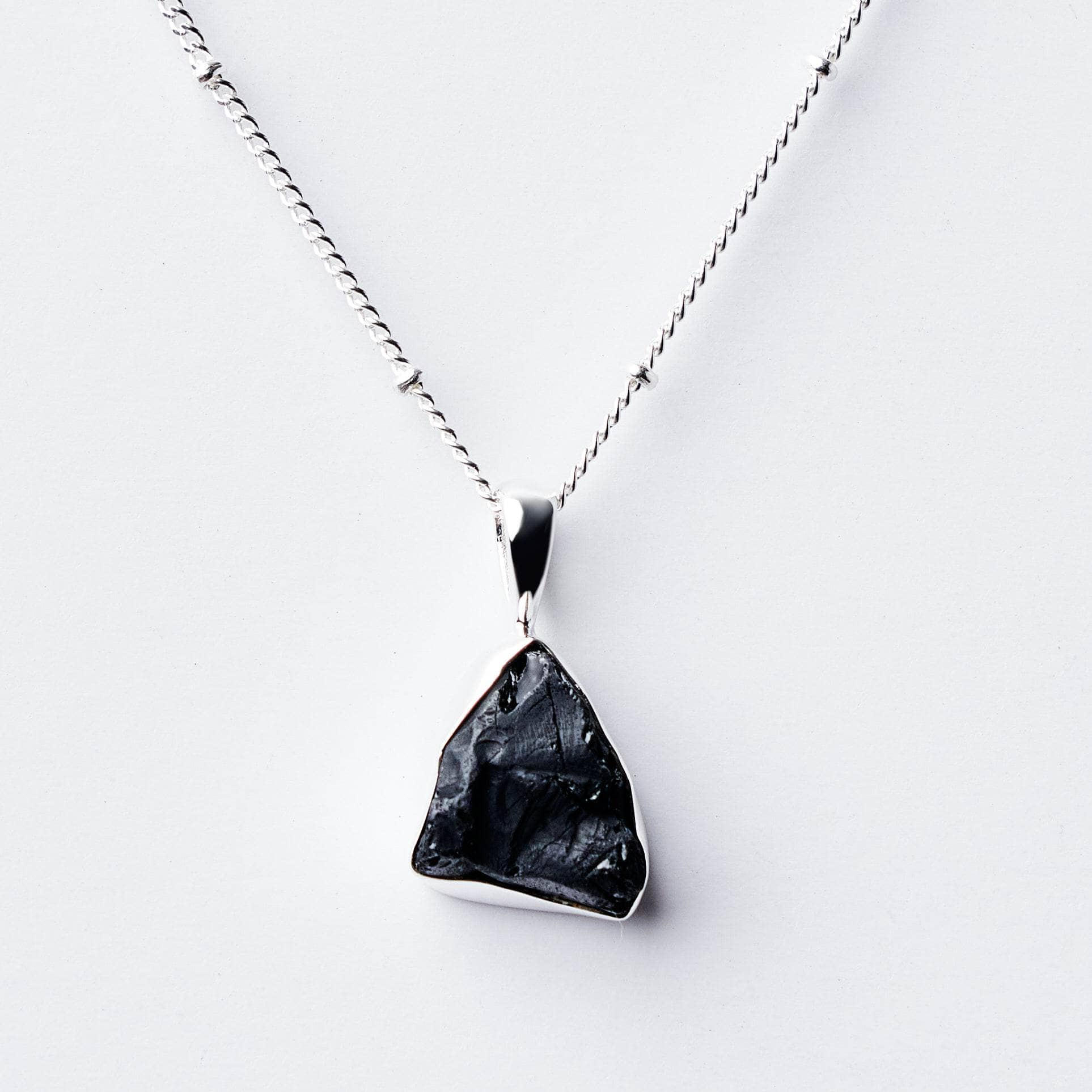 Black Tourmaline Raw Crystal Necklace、mySite、hinf8tx79