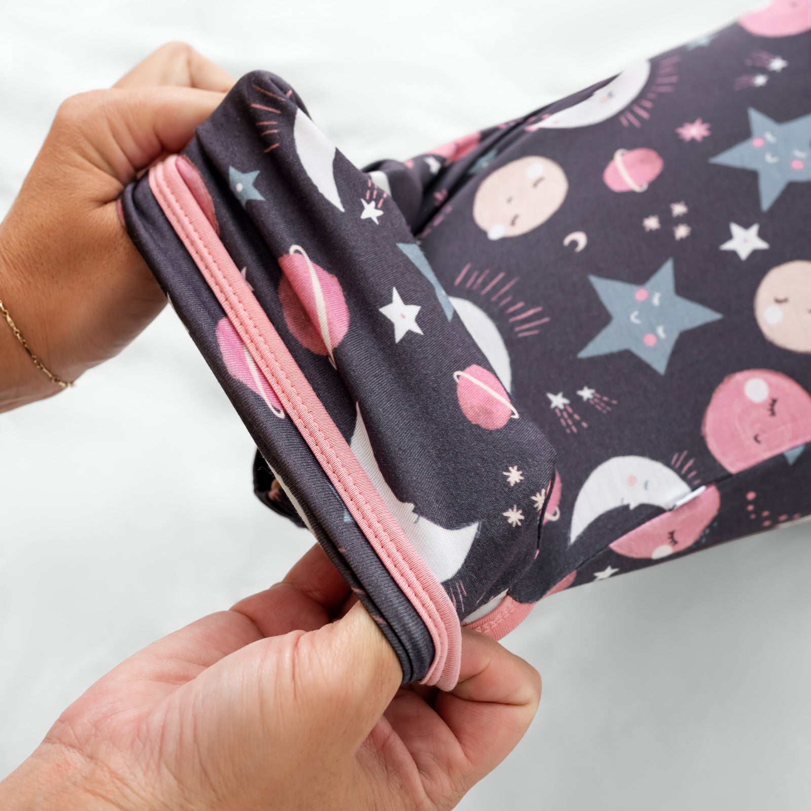 Pink To the Moon & Back Infant Gown、mySite、g9winljtr