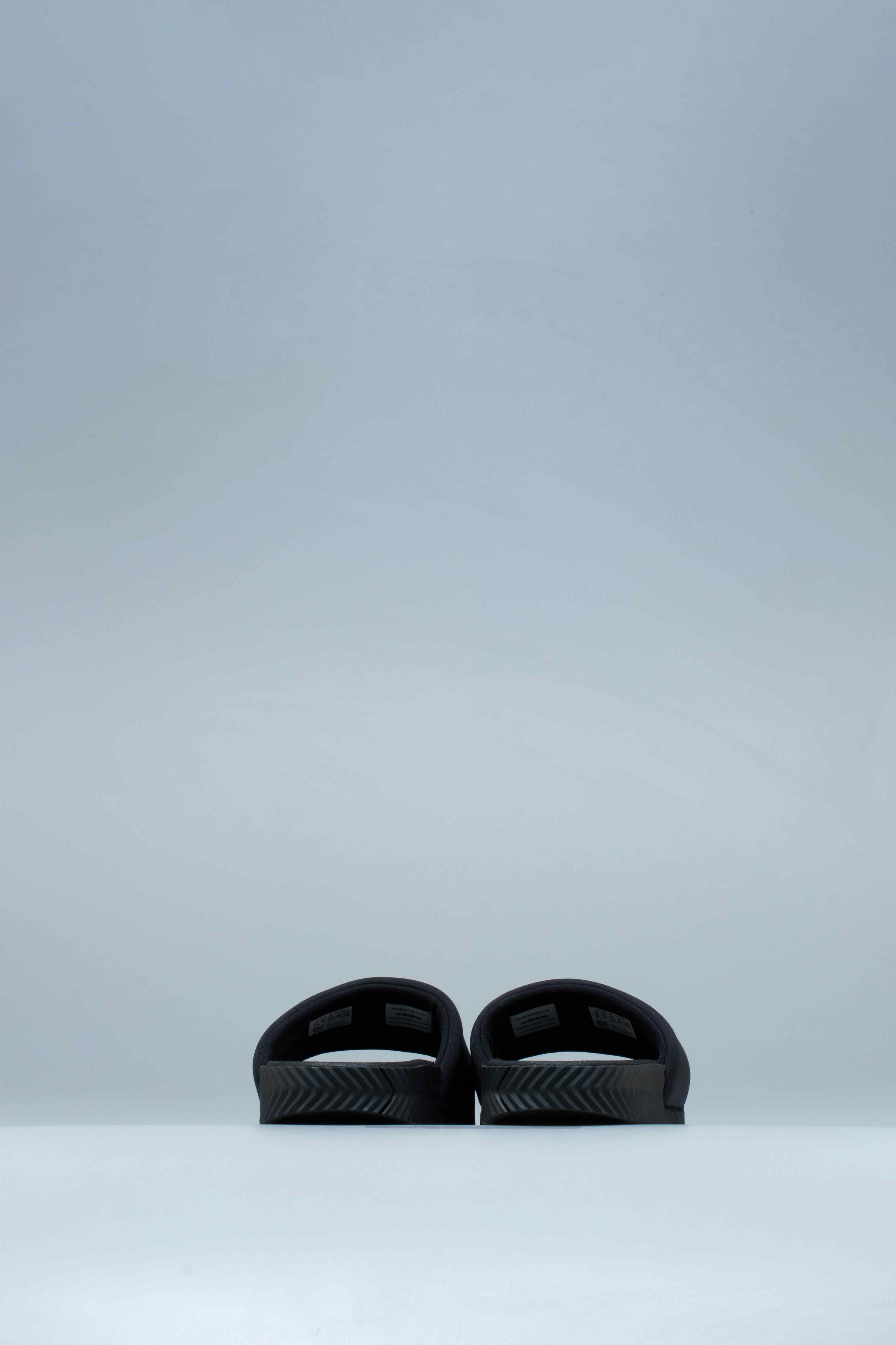 adidas by Alexander Wang Black Adilette Lycra Men Slides - Black /White、mySite、dreamappss
