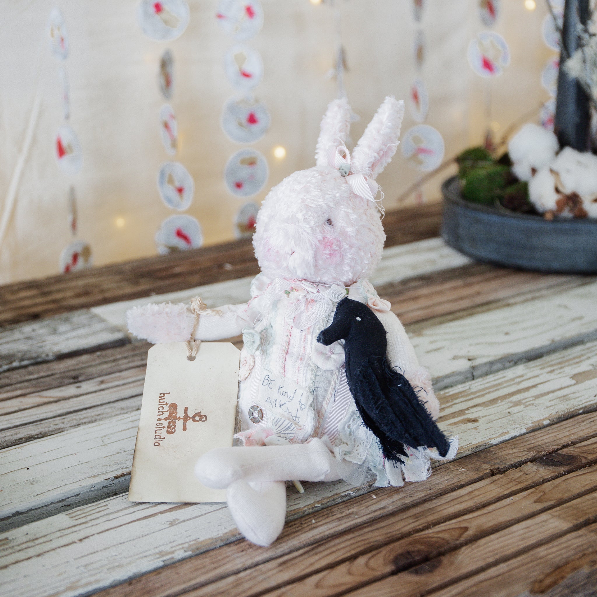 RETIRED - Hutch Studio - Hand Crafted Pheobe Patchwork & Little Caw、mySite、g9winljtr