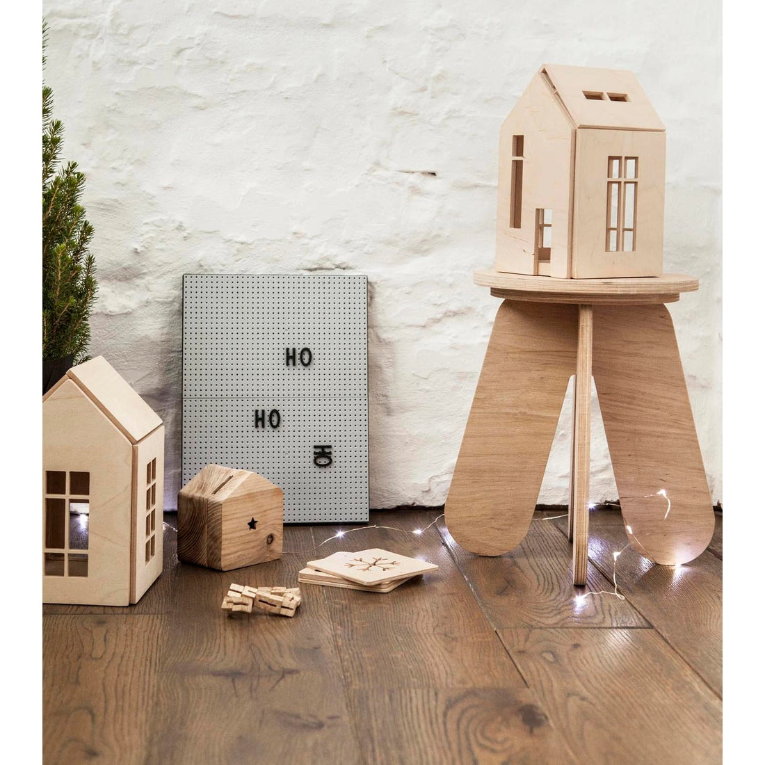 Wooden Magnetic Dollhouse - Natural - Medium、mySite、g9winljtr