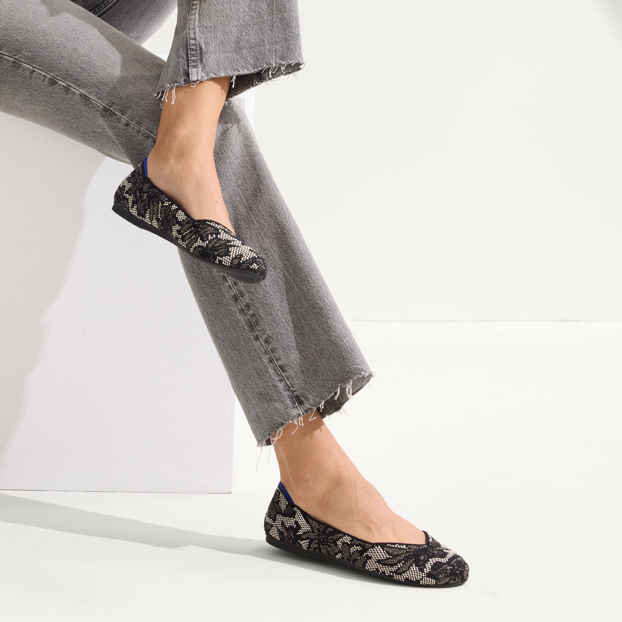  The Flat - Black Chantilly、mySite、preschool7hills