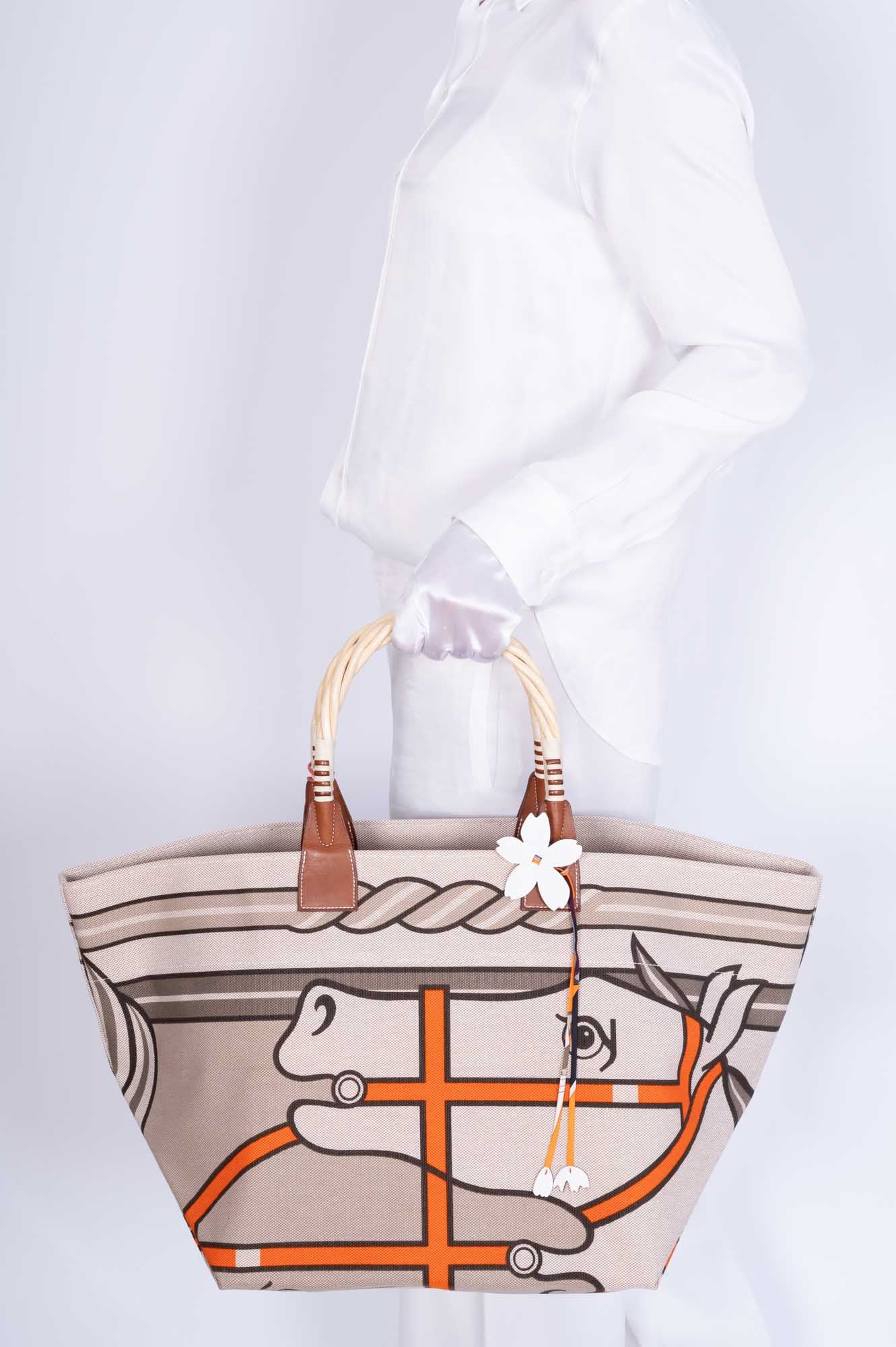 Hermès Steeple 31 Equestrian Canvas Tote Bag Limited Edition、mySite、garminoutage.com