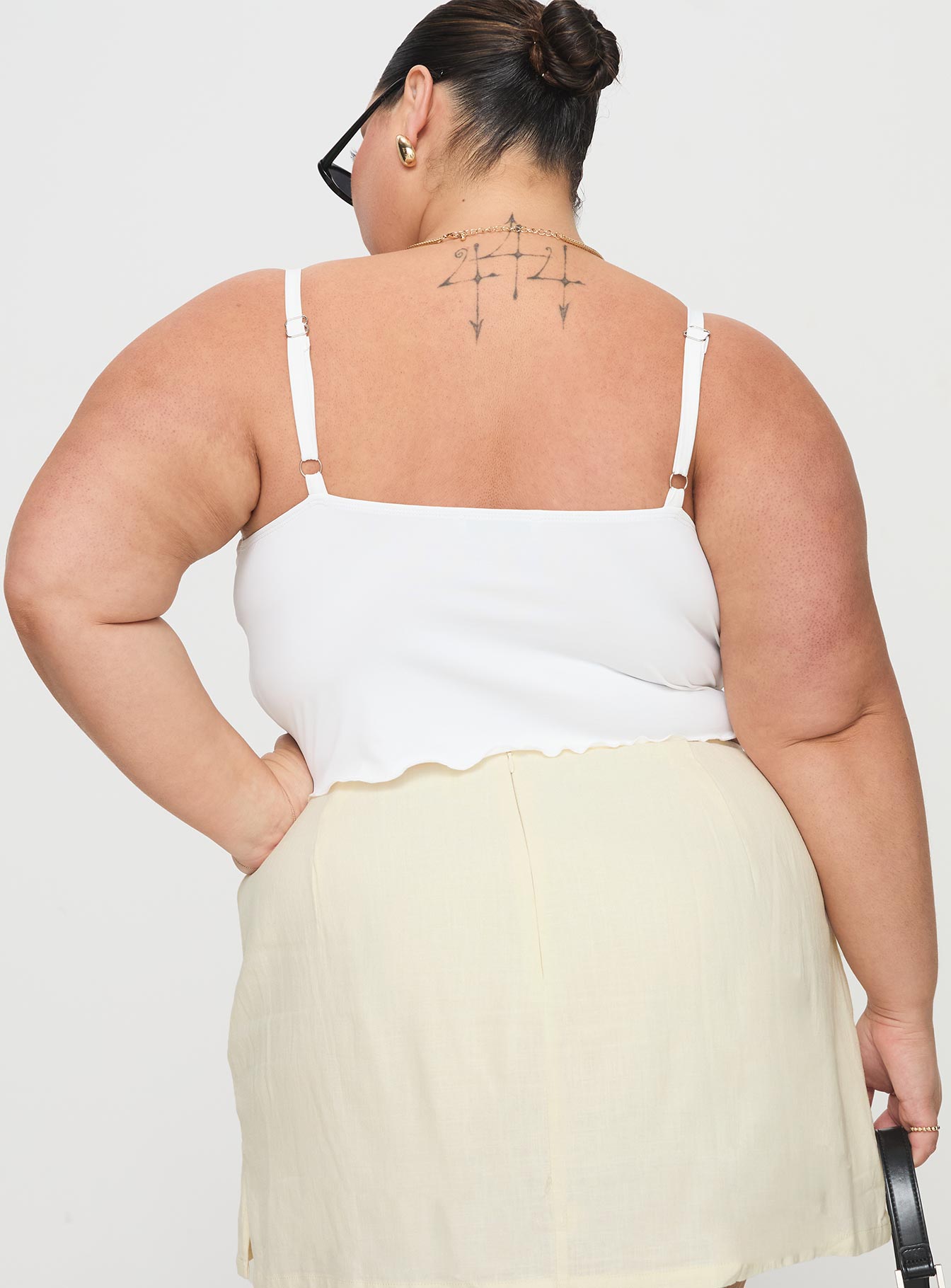 Greyer Top White Curve、mySite、solidvoid