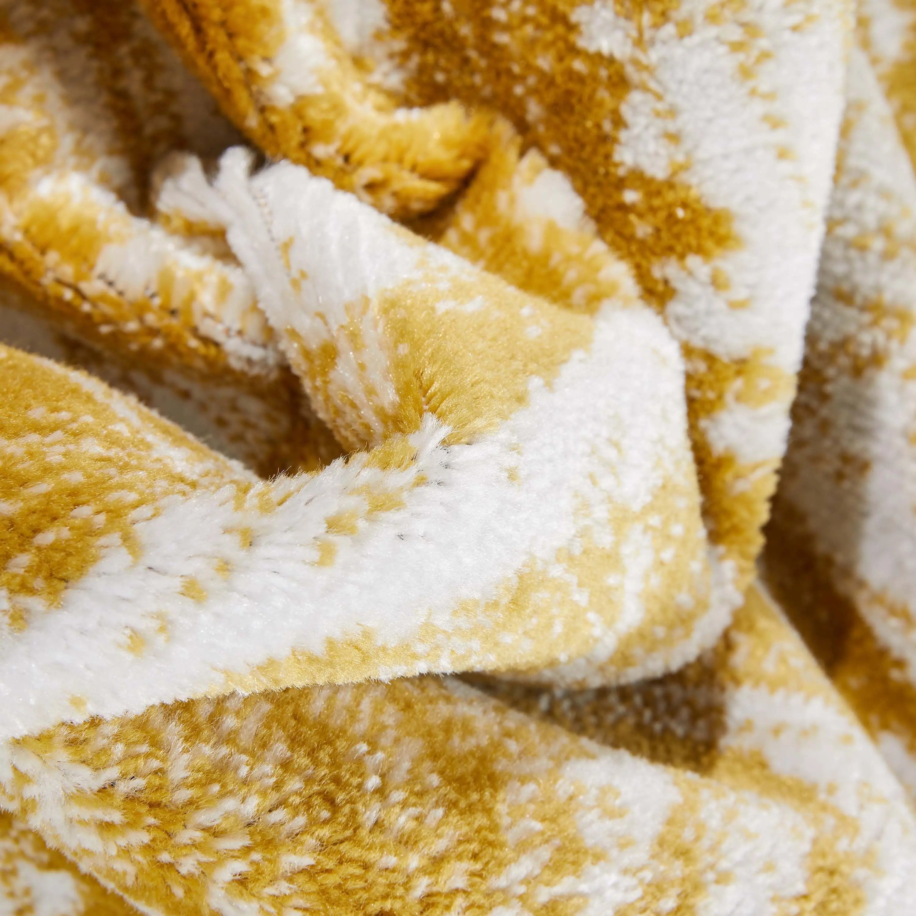 Disa Vintage Medallion Gold Soft Rug By Chill Rugs、mySite、gigharbornorthrealestate