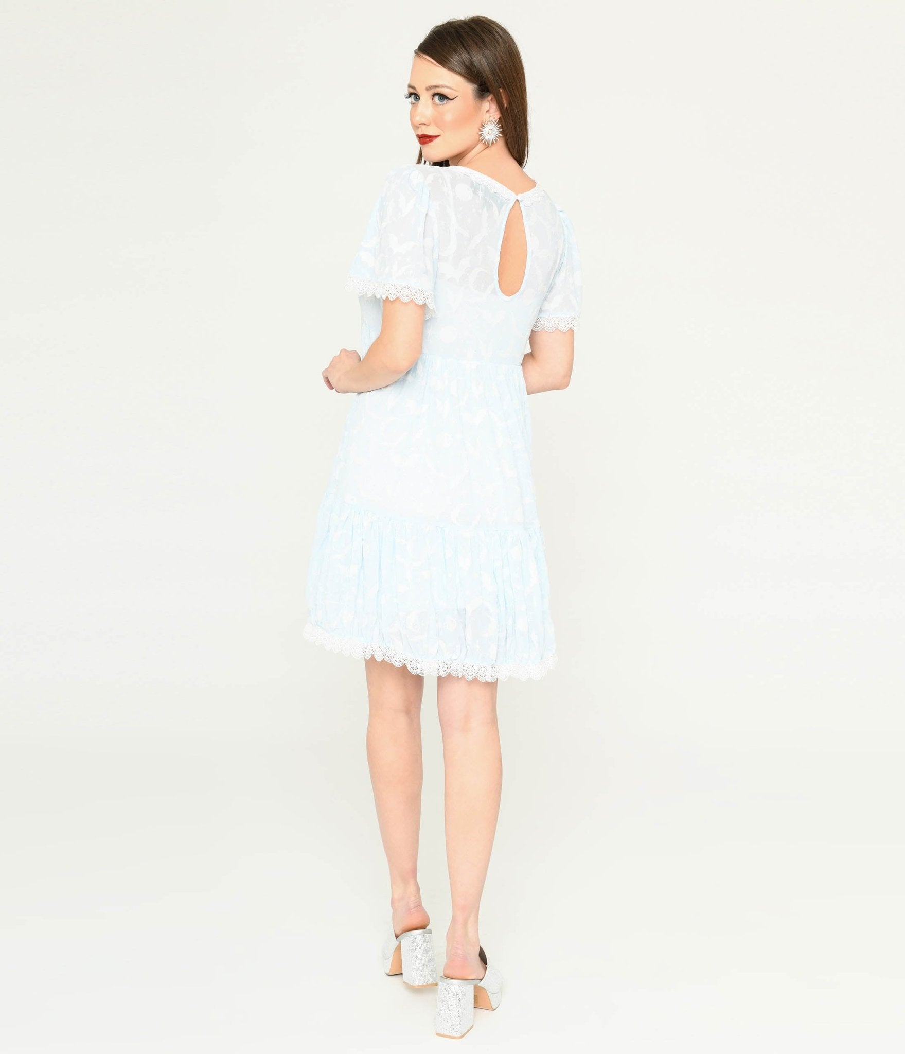 {product_title} - {shop_name}