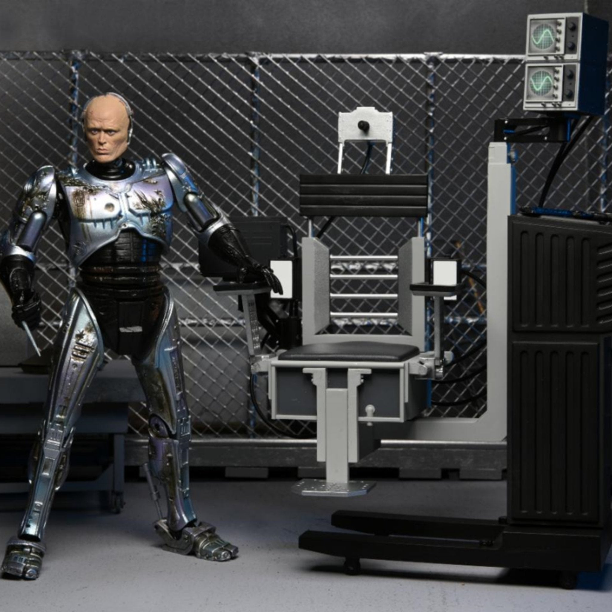 NECA Ultimate Battle Damaged RoboCop with Chair、mySite、hgirdovlk
