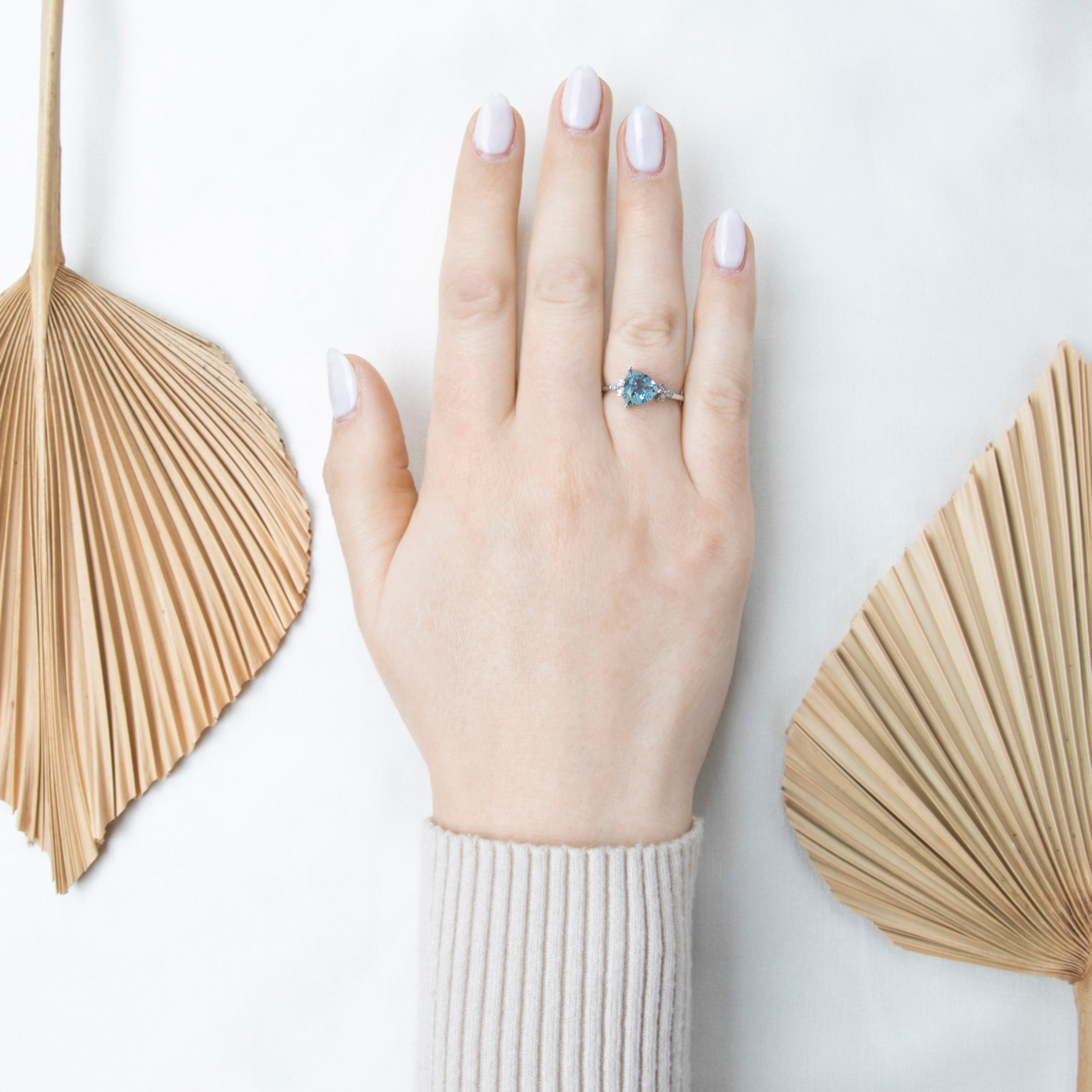 Vintage 10k White Gold 1.5ct Topaz Diamond Flashing Trillion Cut Ring 7.25、mySite、hinf8tx79