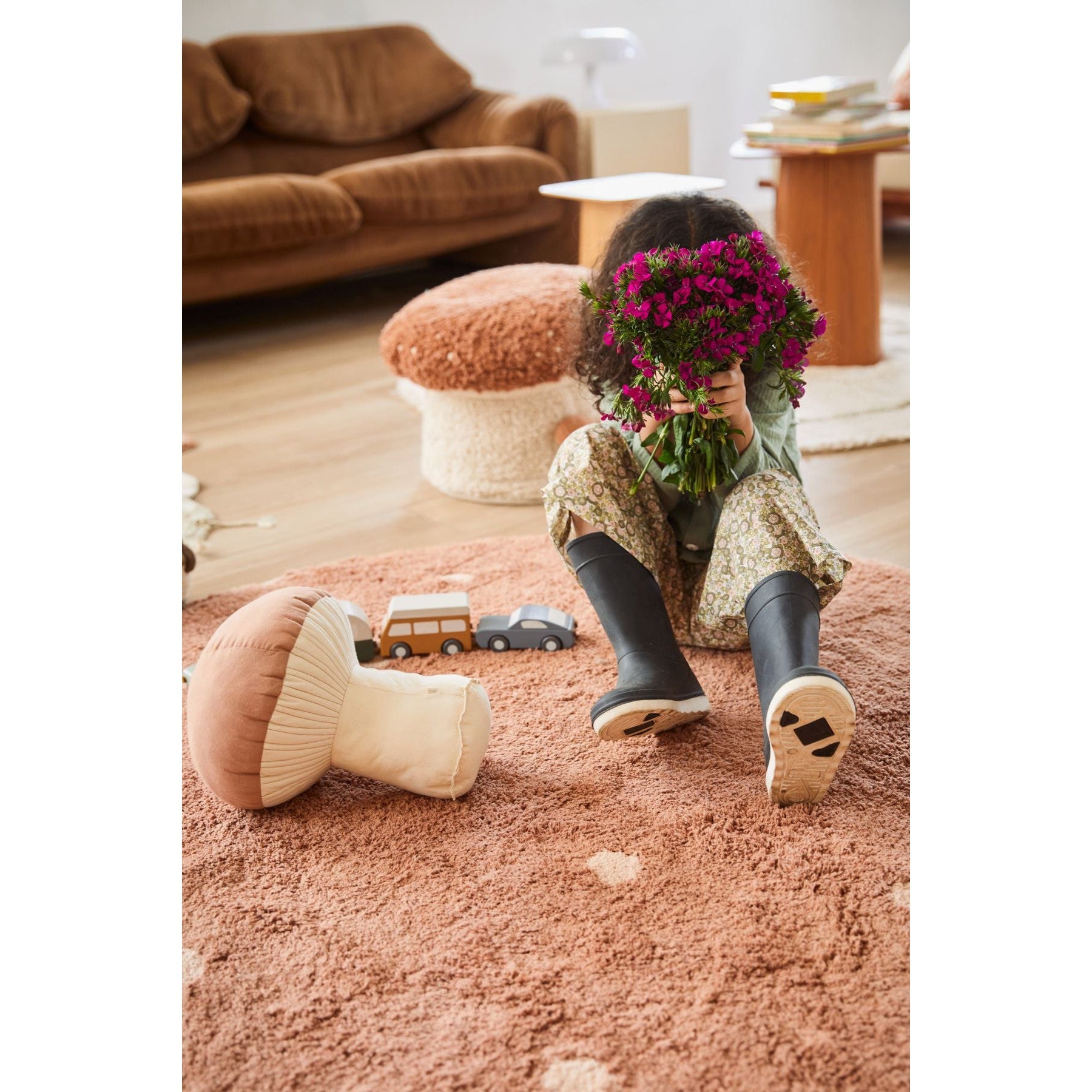 Round Dot Chestnut Washable Rug、mySite、gigharbornorthrealestate