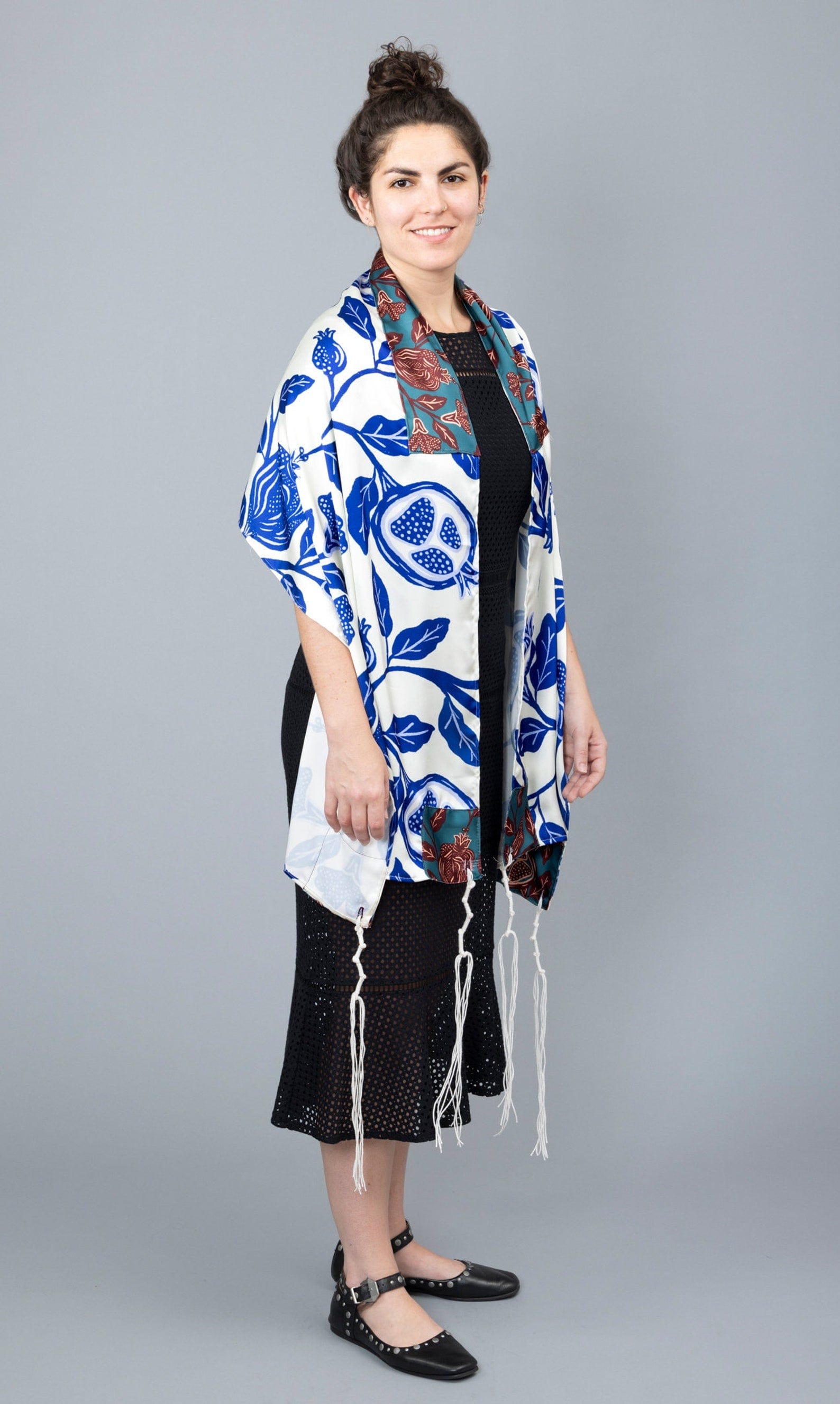 Blue and White Pomegranate Satin Tallit、mySite、topwebapps