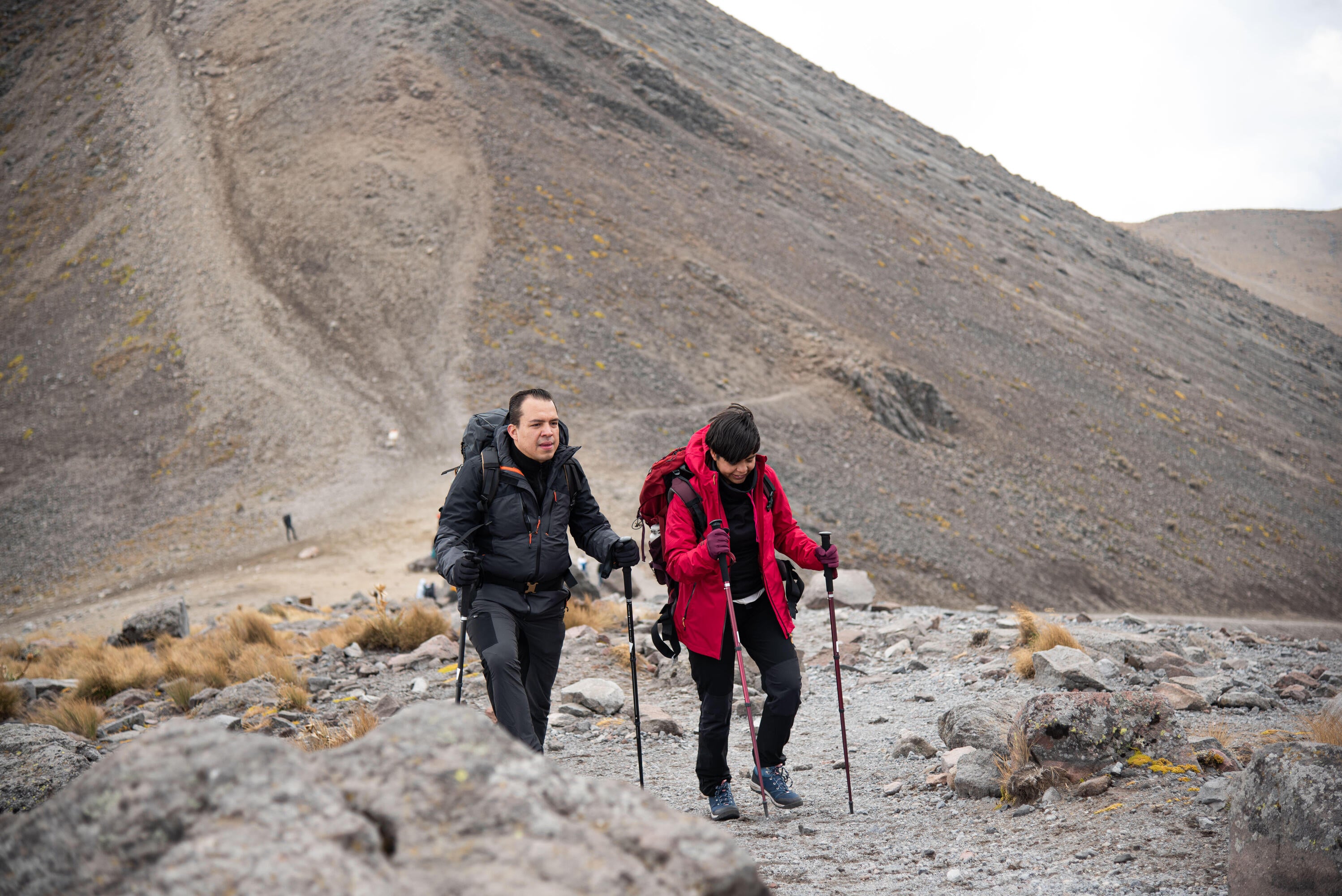 Forclaz Women's MT100 Easyfit 50 L Backpacking Pack