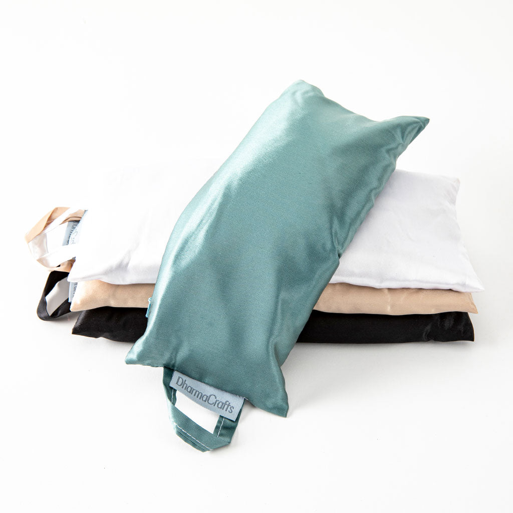 Silk Yoga Eye Pillow in White、mySite、topwebapps