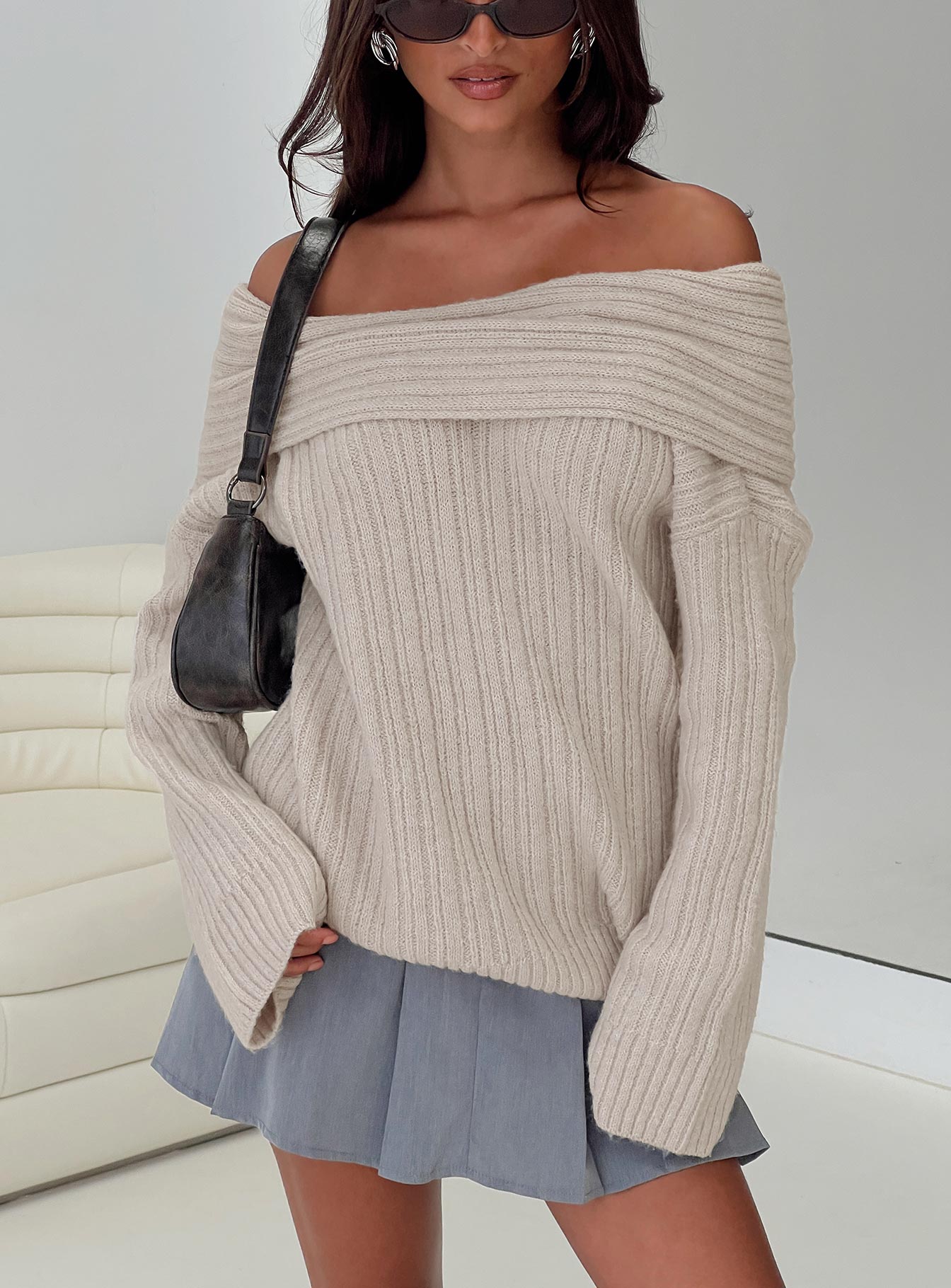 Mirrelle Off Shoulder Knit Sweater Beige、mySite、solidvoid