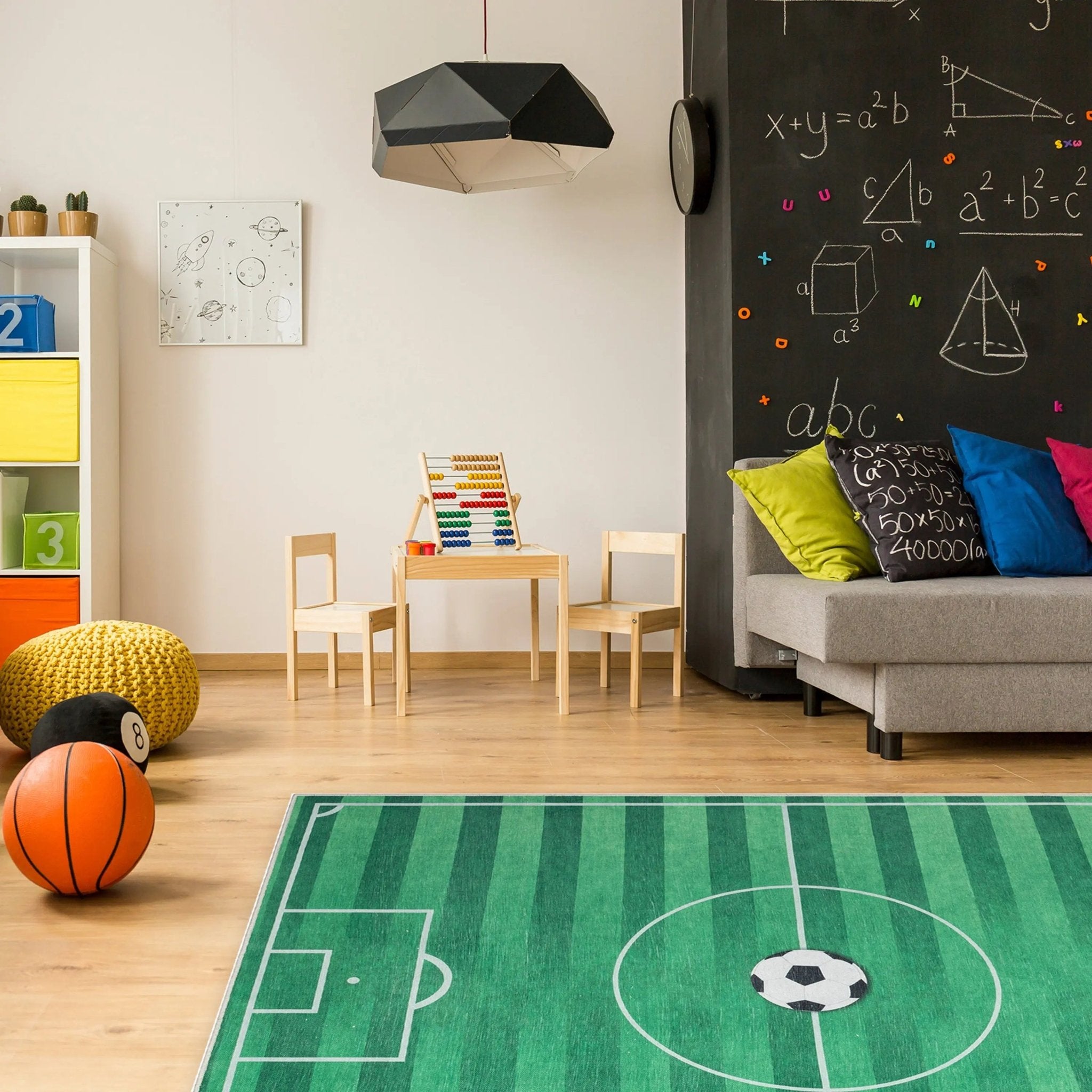 Soccer Field Modern Green Kids Flat-Weave Rug、mySite、gigharbornorthrealestate