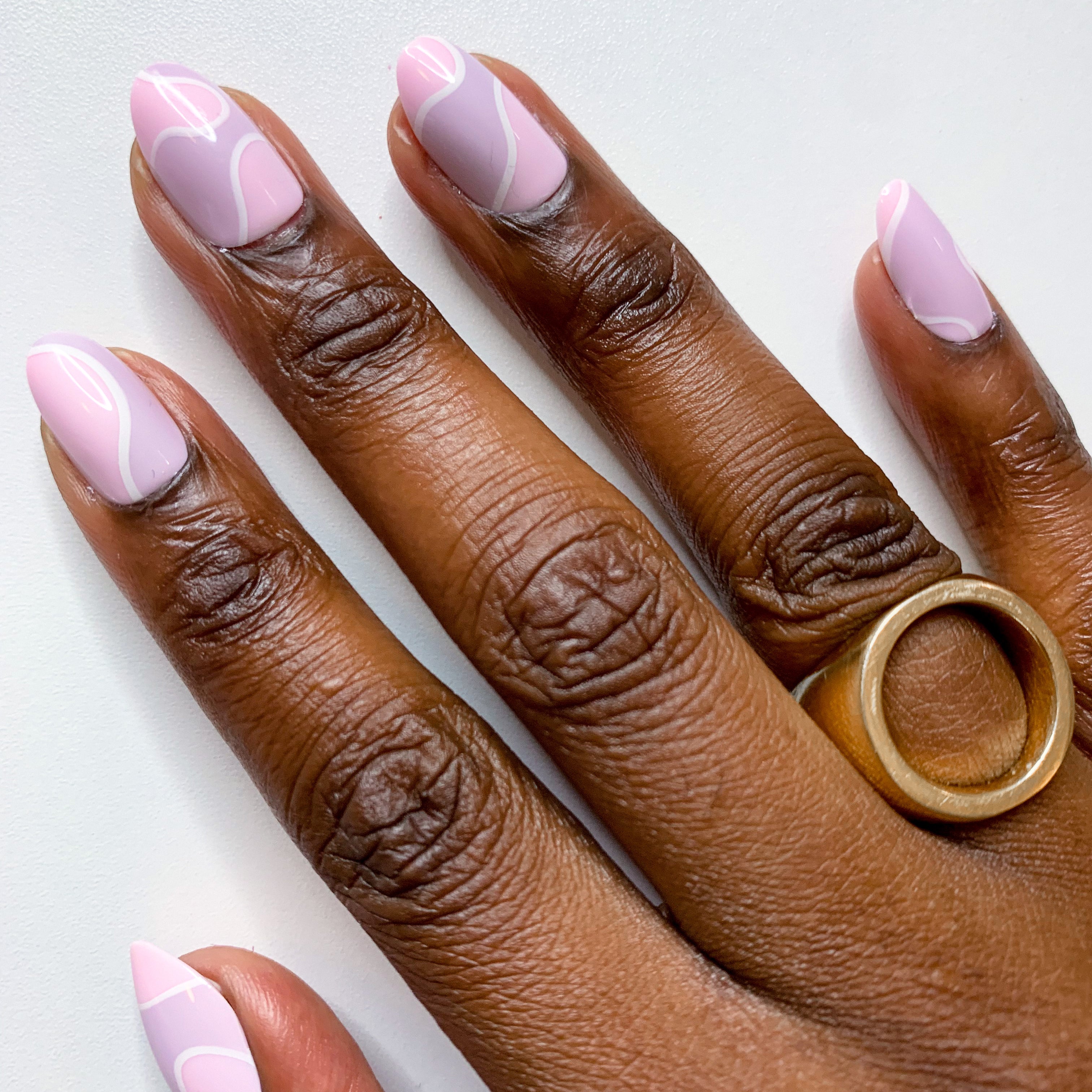 Groovy Swirl - Press-On | Short | Round - Part of Set、mySite、solidvoid