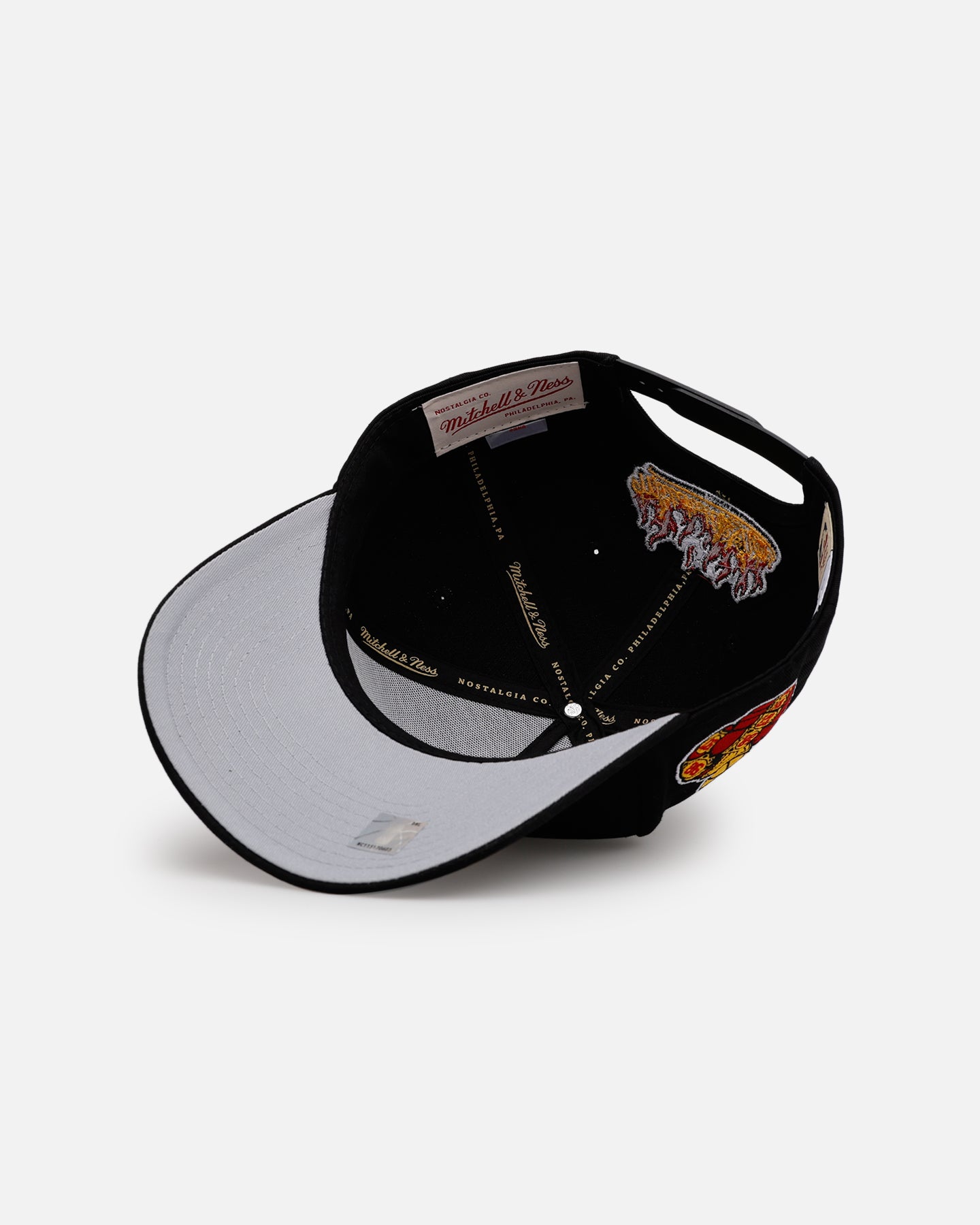 Mitchell & Ness Chicago Bulls 'On Fire' Pro Pinch Snapback Black、mySite、zt4zffjzw