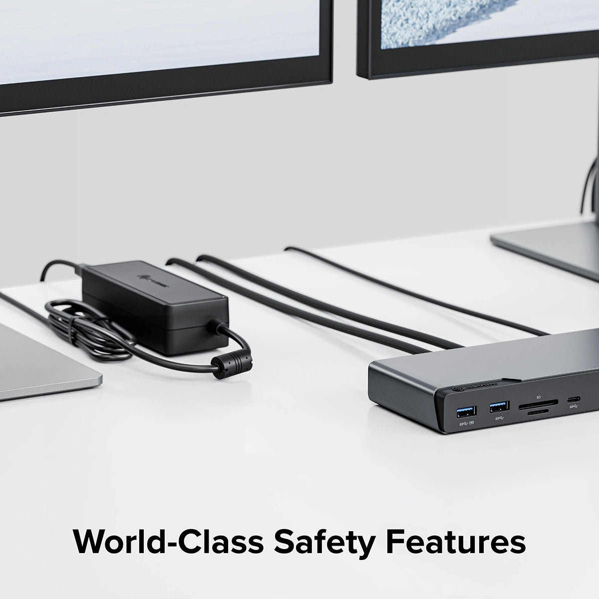 DV4 Universal Quad Display Docking Station with 100W Power Delivery - Power Adapter Included、mySite、fannypackpong