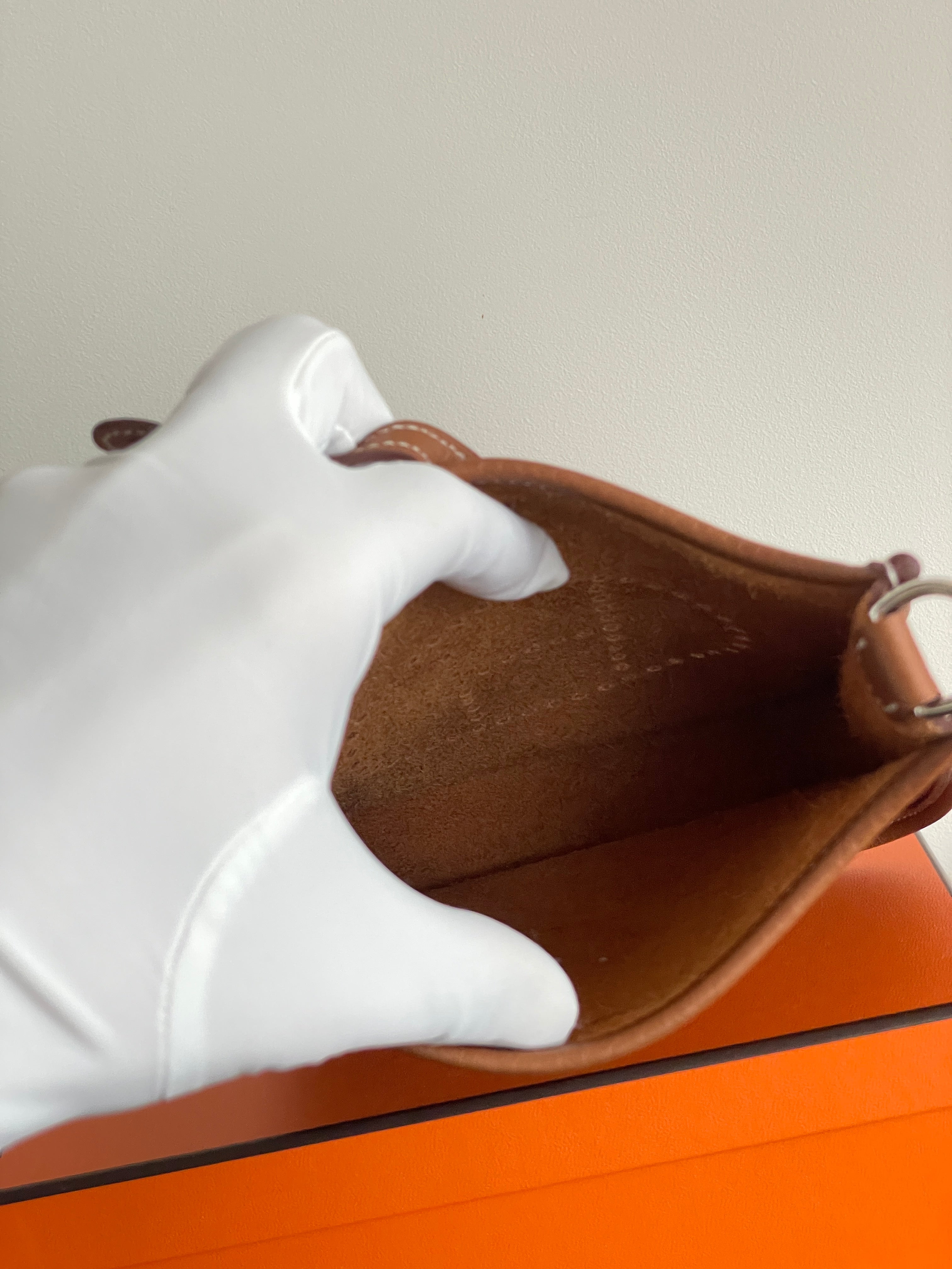 Hermès Mini Evelyne 16 Leather Bag Gold Clemence PHW、mySite、garminoutage.com