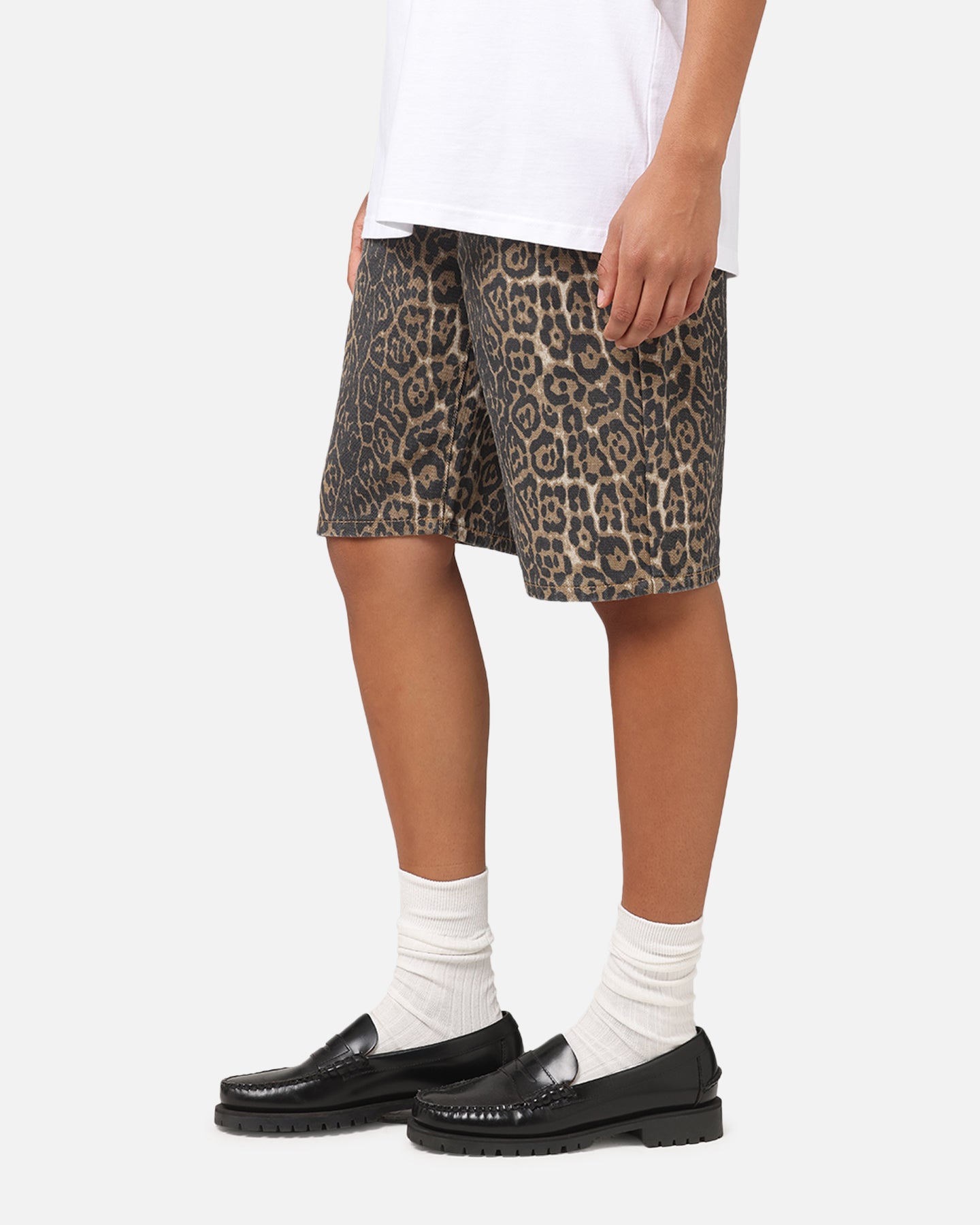 {product_title} - {shop_name}