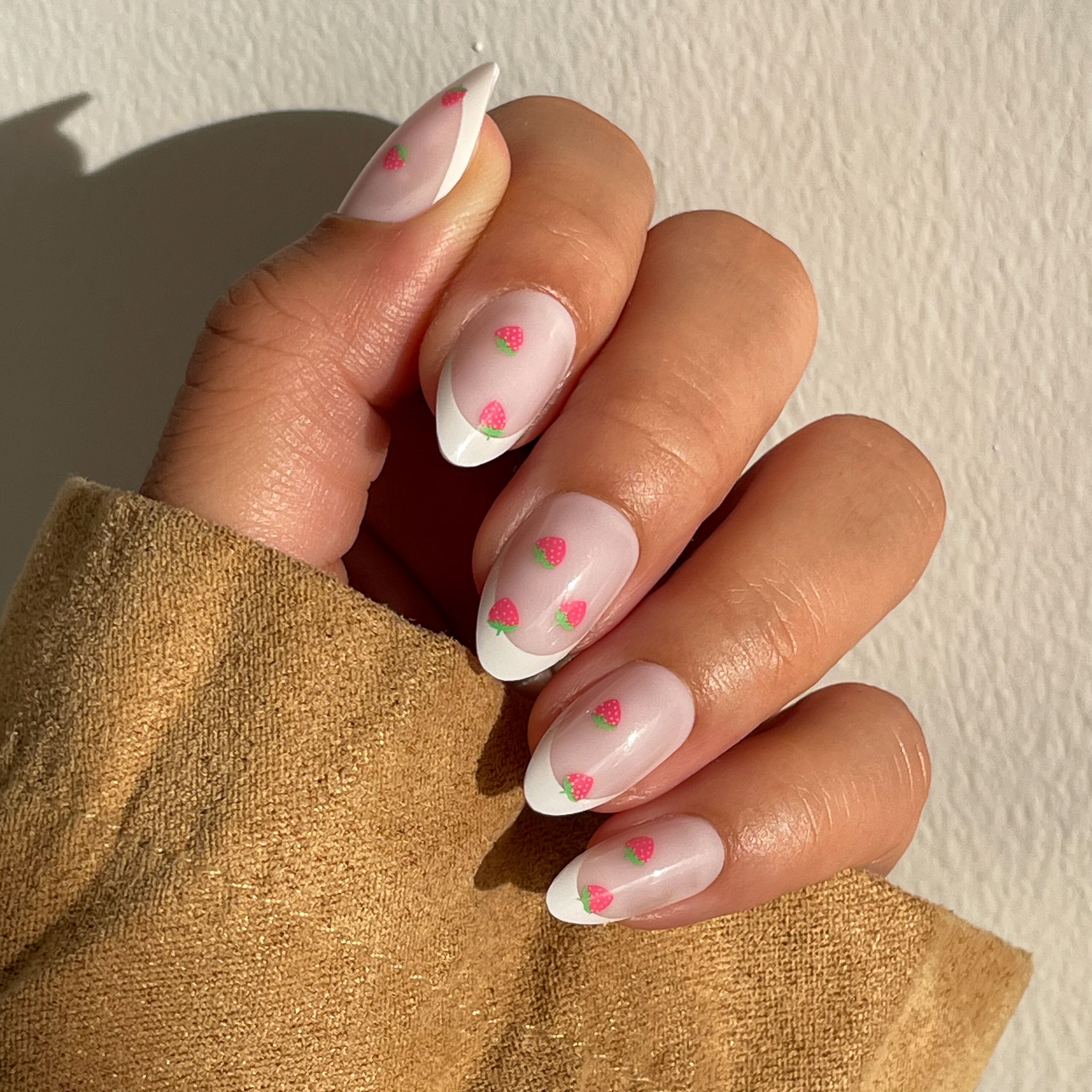 Strawberry French | Almond | Medium、mySite、solidvoid