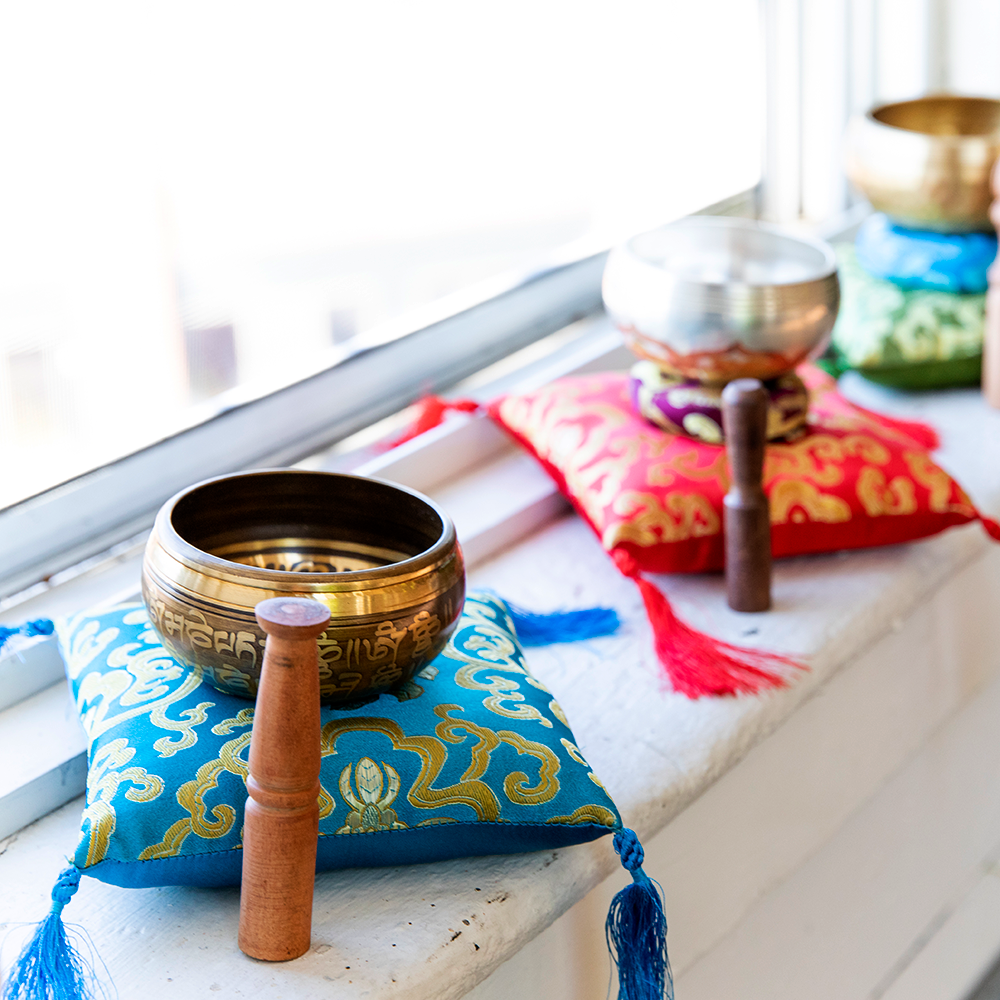 Brocade Singing Bowl Cushions、mySite、topwebapps