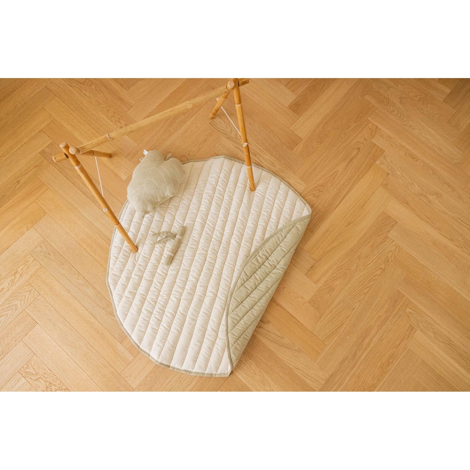 Bamboo Leaf Playmat、mySite、gigharbornorthrealestate