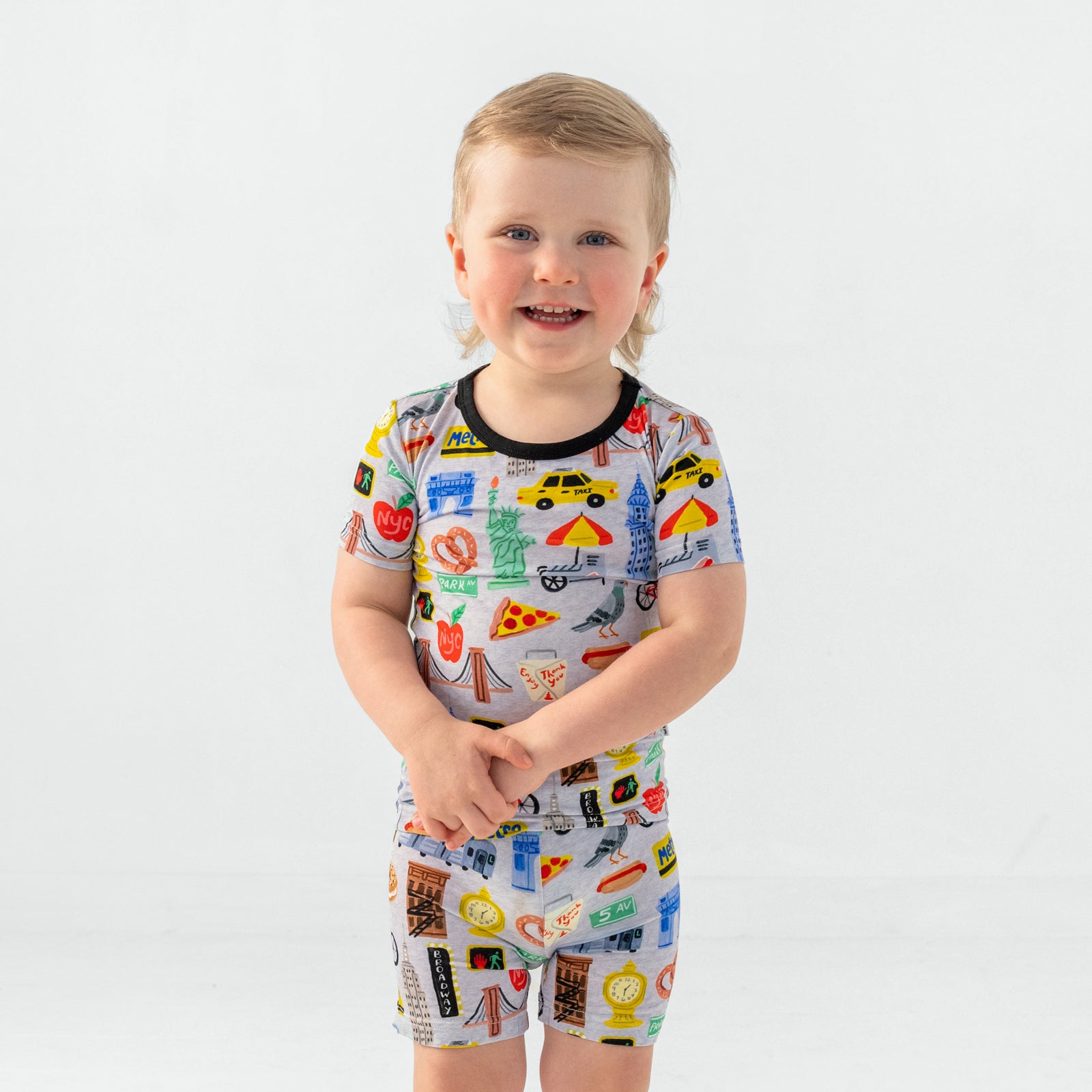 The Big Apple Two-Piece Short Sleeve & Shorts Pajama Set、mySite、layawaytickets