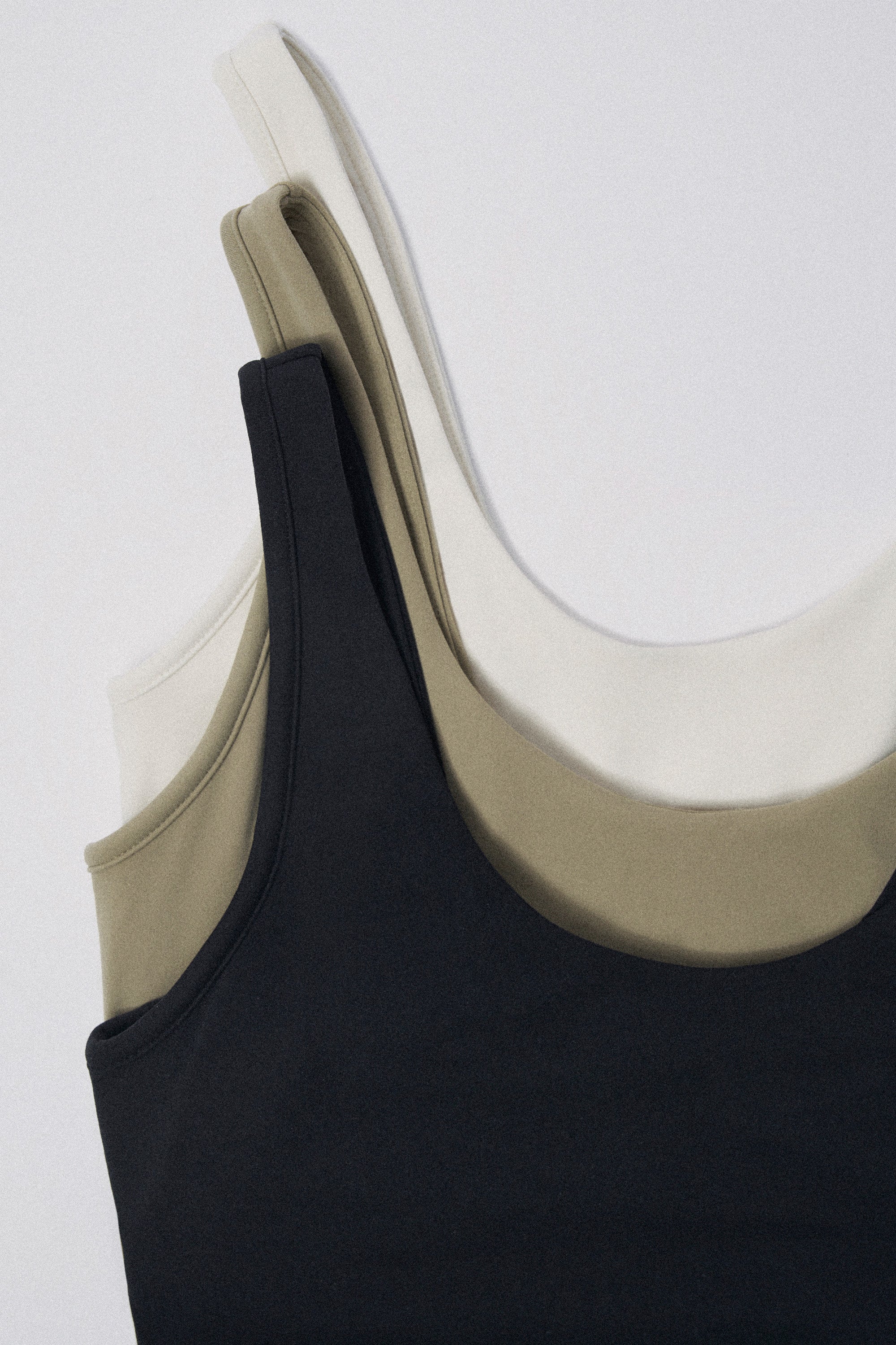 Soft Active Tank Top Bundle、mySite、solidvoid