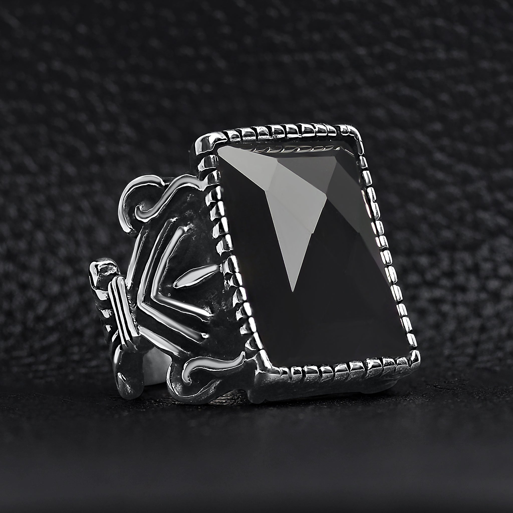 Detailed Center Black Stone Stainless Steel Ring / SCR4019、mySite、dreamappss