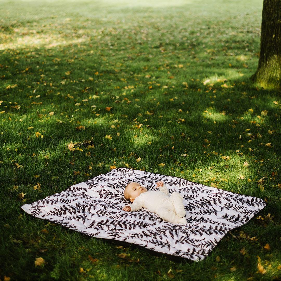  Etta Loves Outdoor Playmat - Black & White、mySite、merchandisen