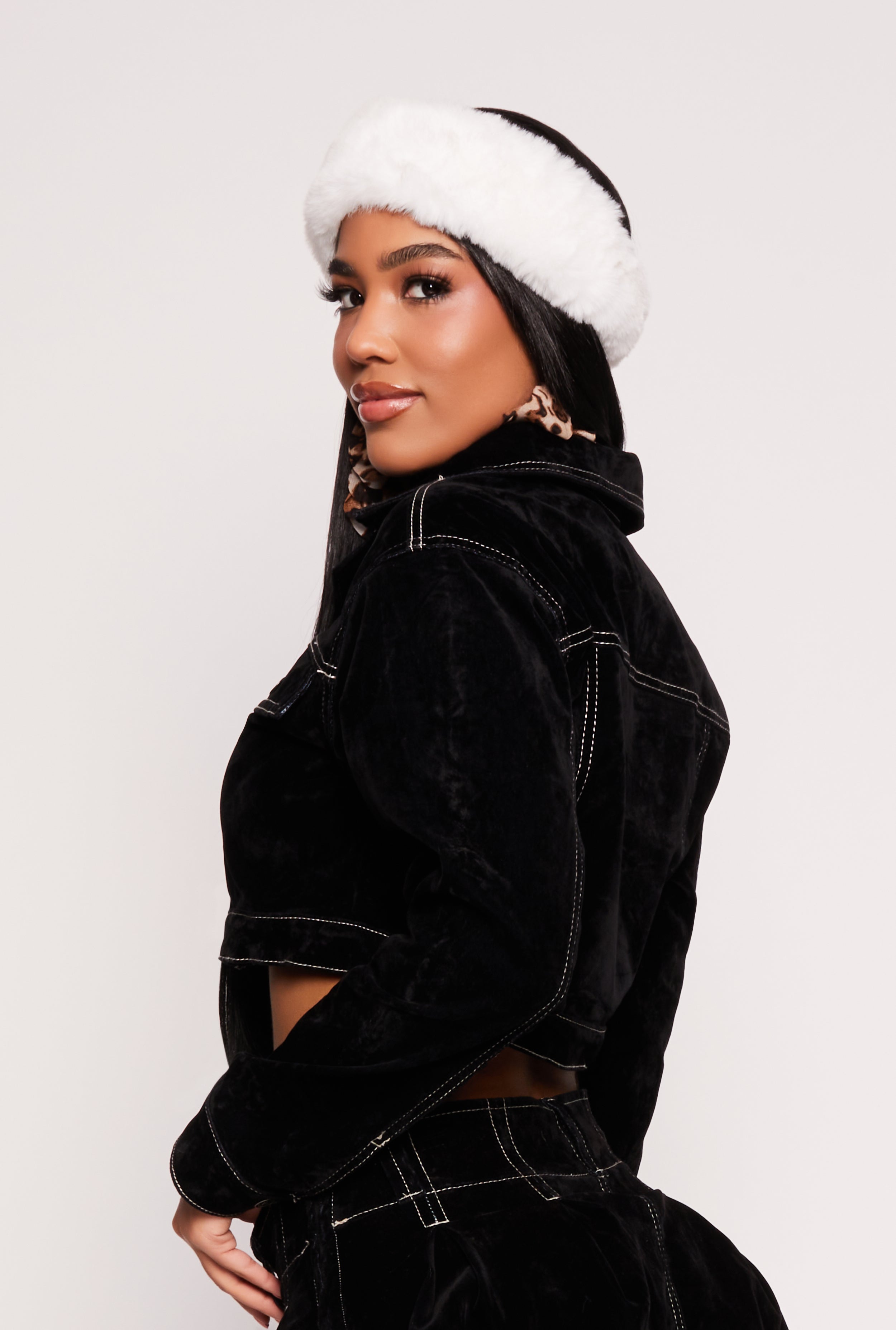 Almost Famous Velvet Flocked Denim Jacket、mySite、camillekostekn