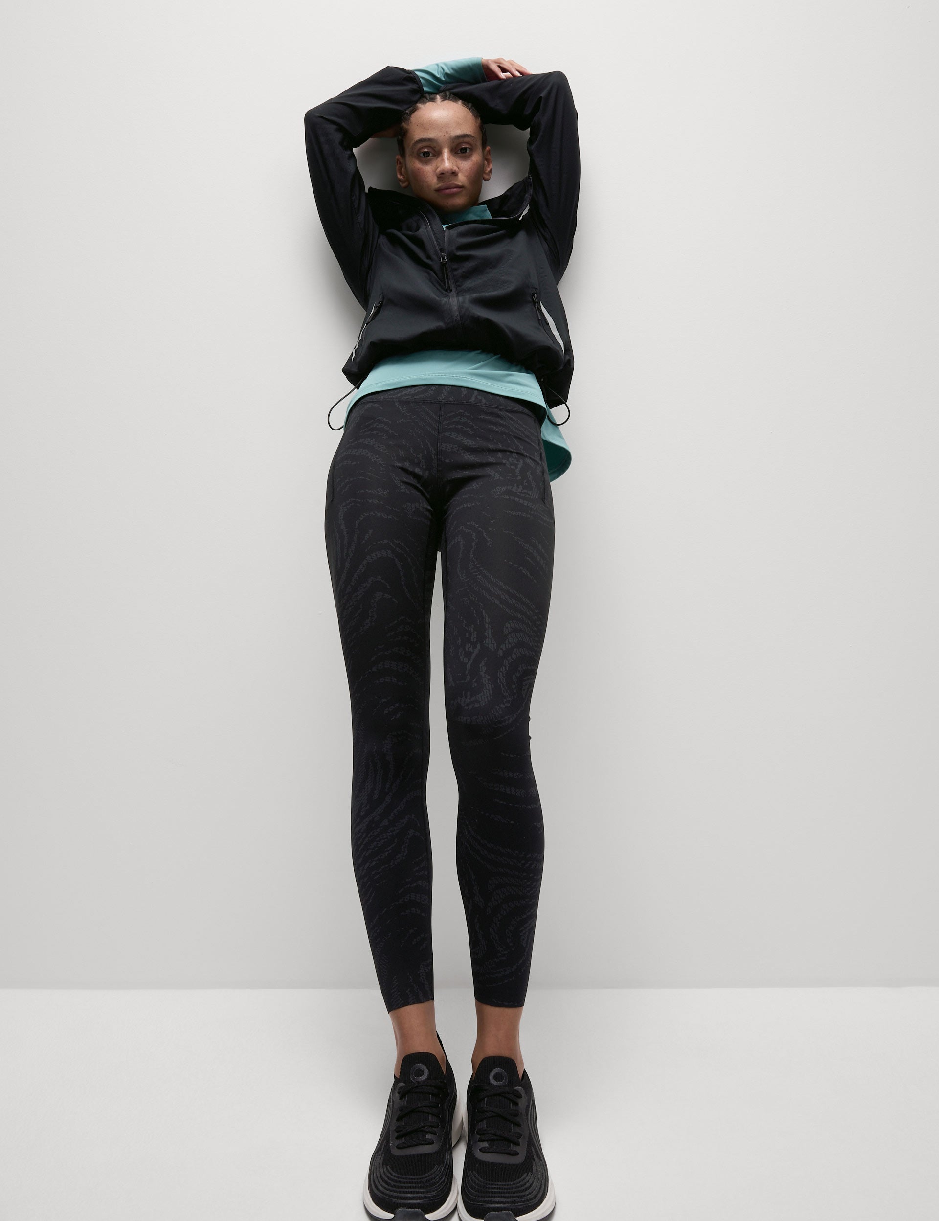 {product_title} - {shop_name}