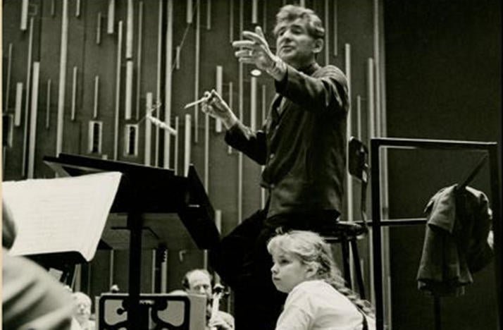  Famous Father Girl: A Memoir of Growing up Bernstein、mySite、elrpsem3k