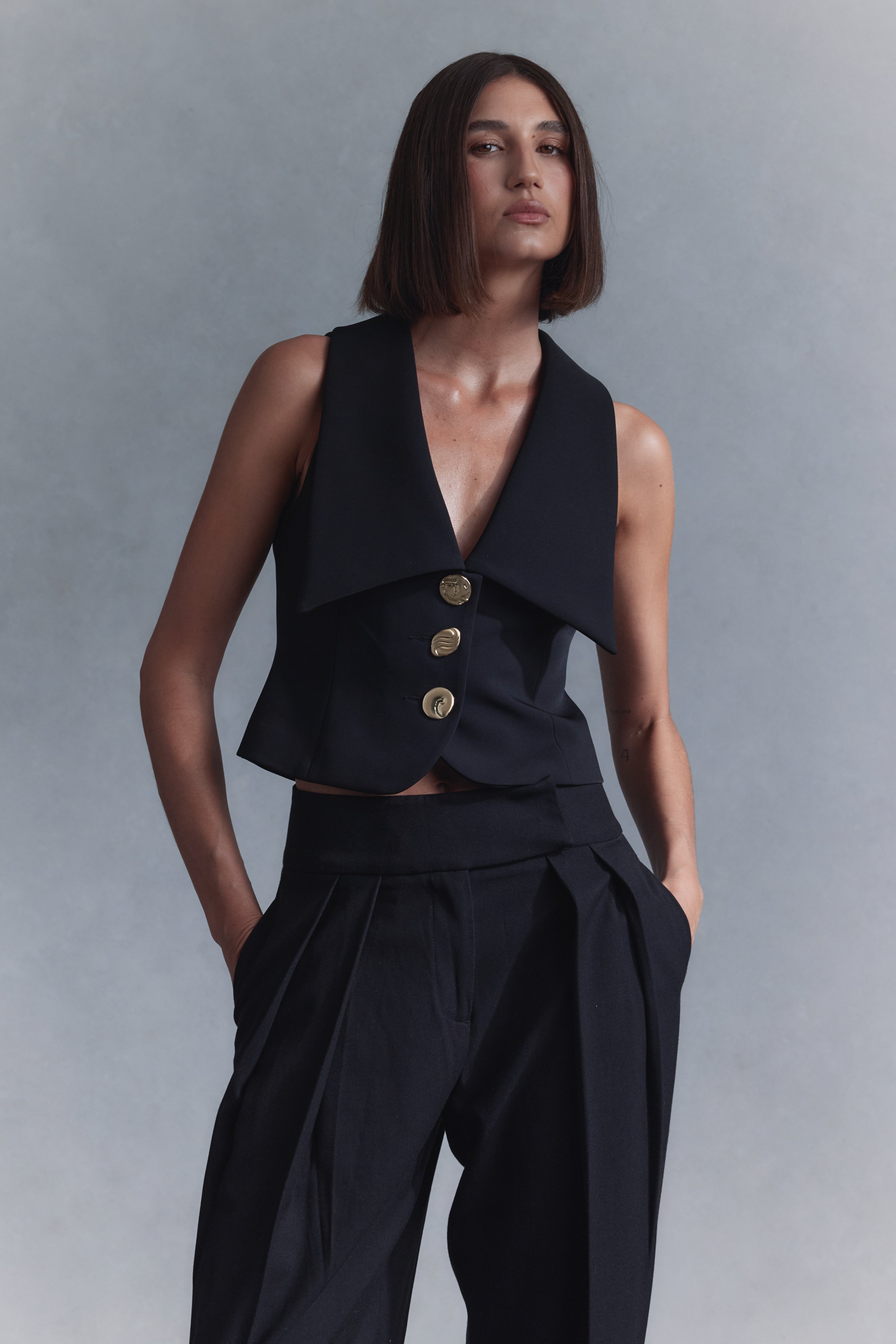 Alix Mixed Button Vest - Black、mySite、solidvoid