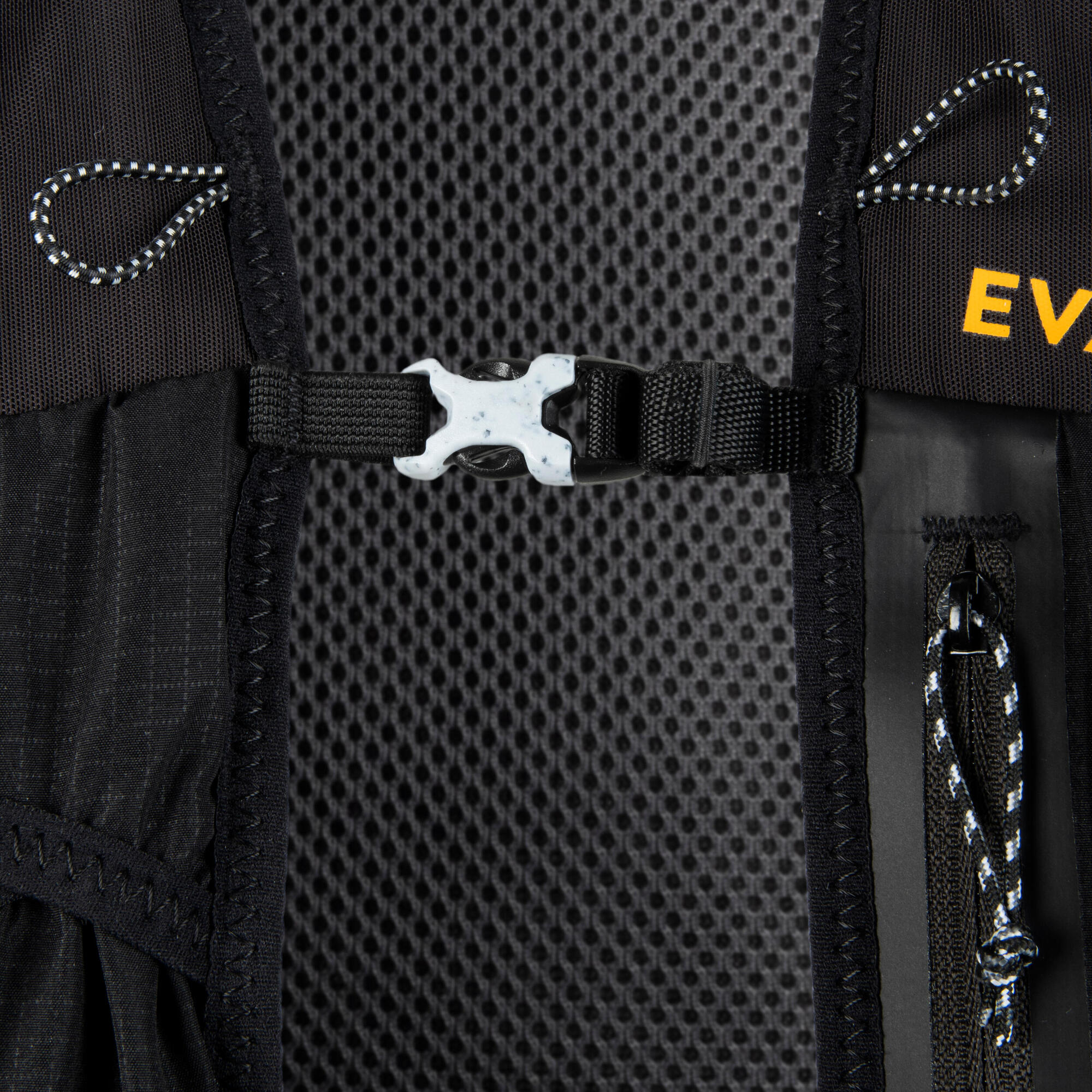 Kiprun 5L Trail Running Hydration Vest - 1L Water Bladder Included、mySite、shKiprun 5L Trail Running Hydration Vest - 1L Water Bladder Included、mySite、glenpowelloop_name