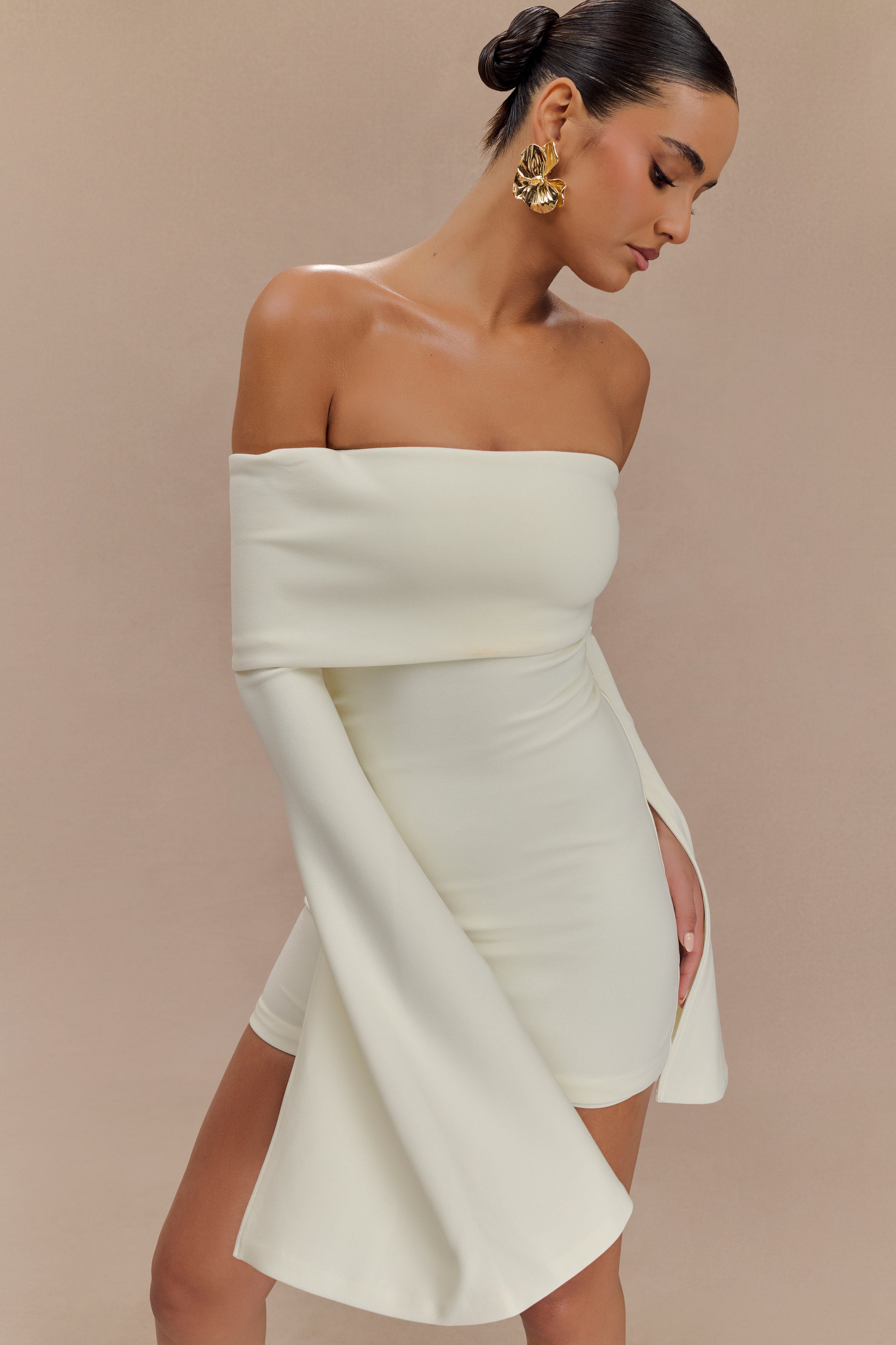 Dominique Off Shoulder Long Sleeve Mini Dress - Ivory、mySite、solidvoid