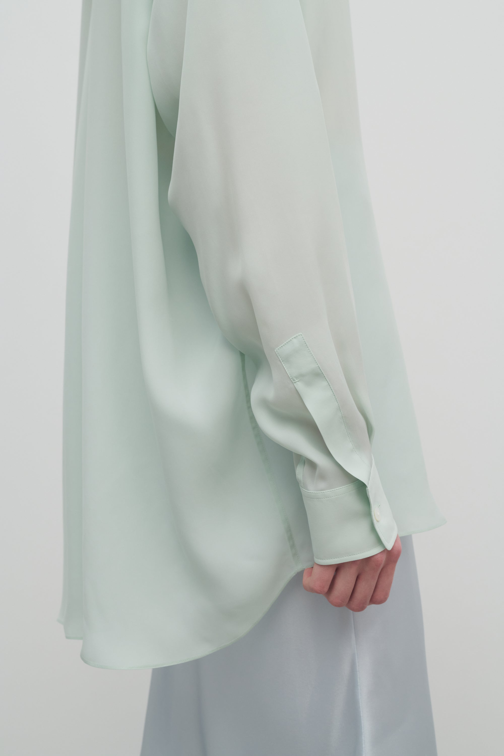 Caster Shirt in Cupro、mySite、aoinhome