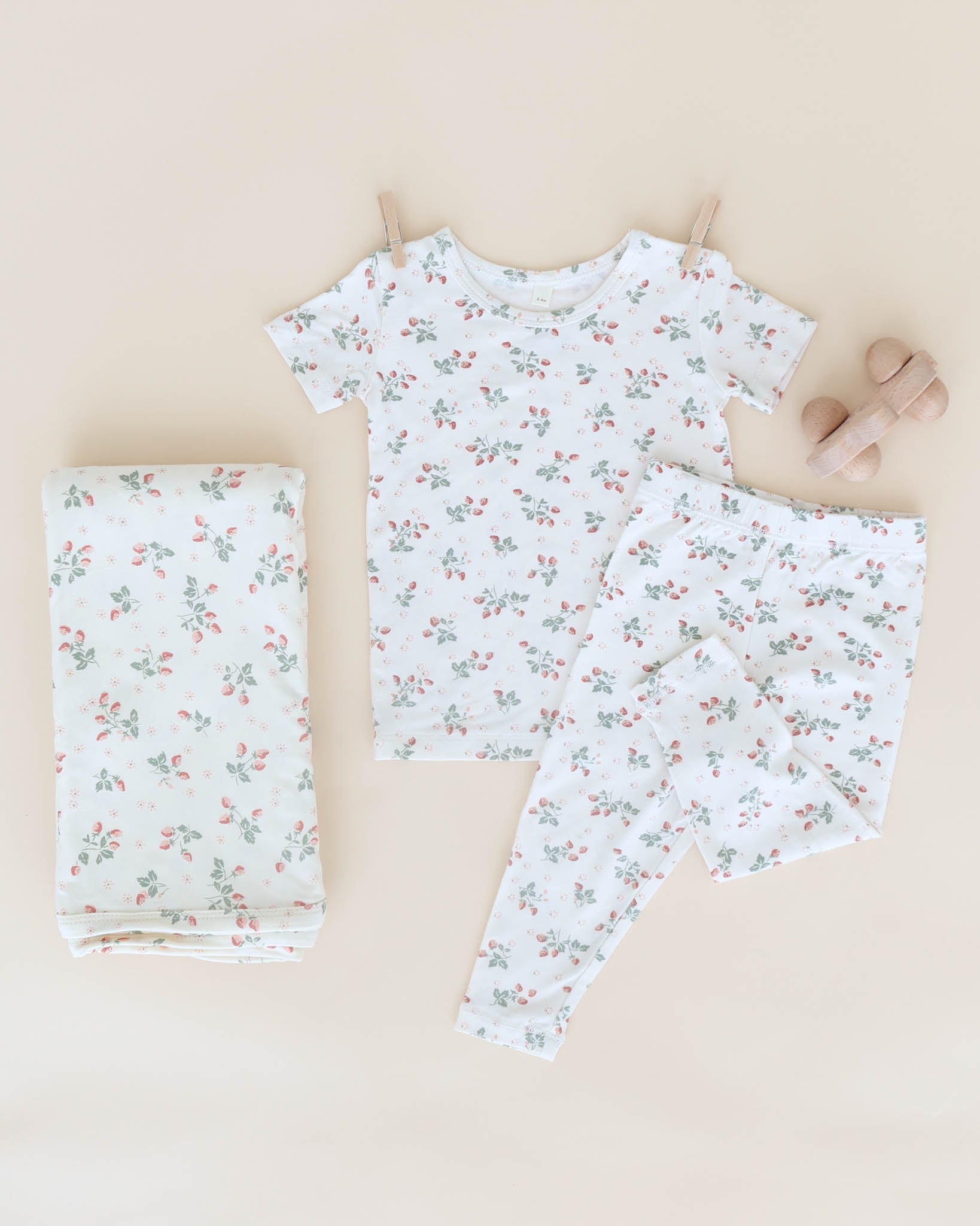  Bamboo Short Sleeve Pajama Set || Strawberries、mySite、layawaytickets