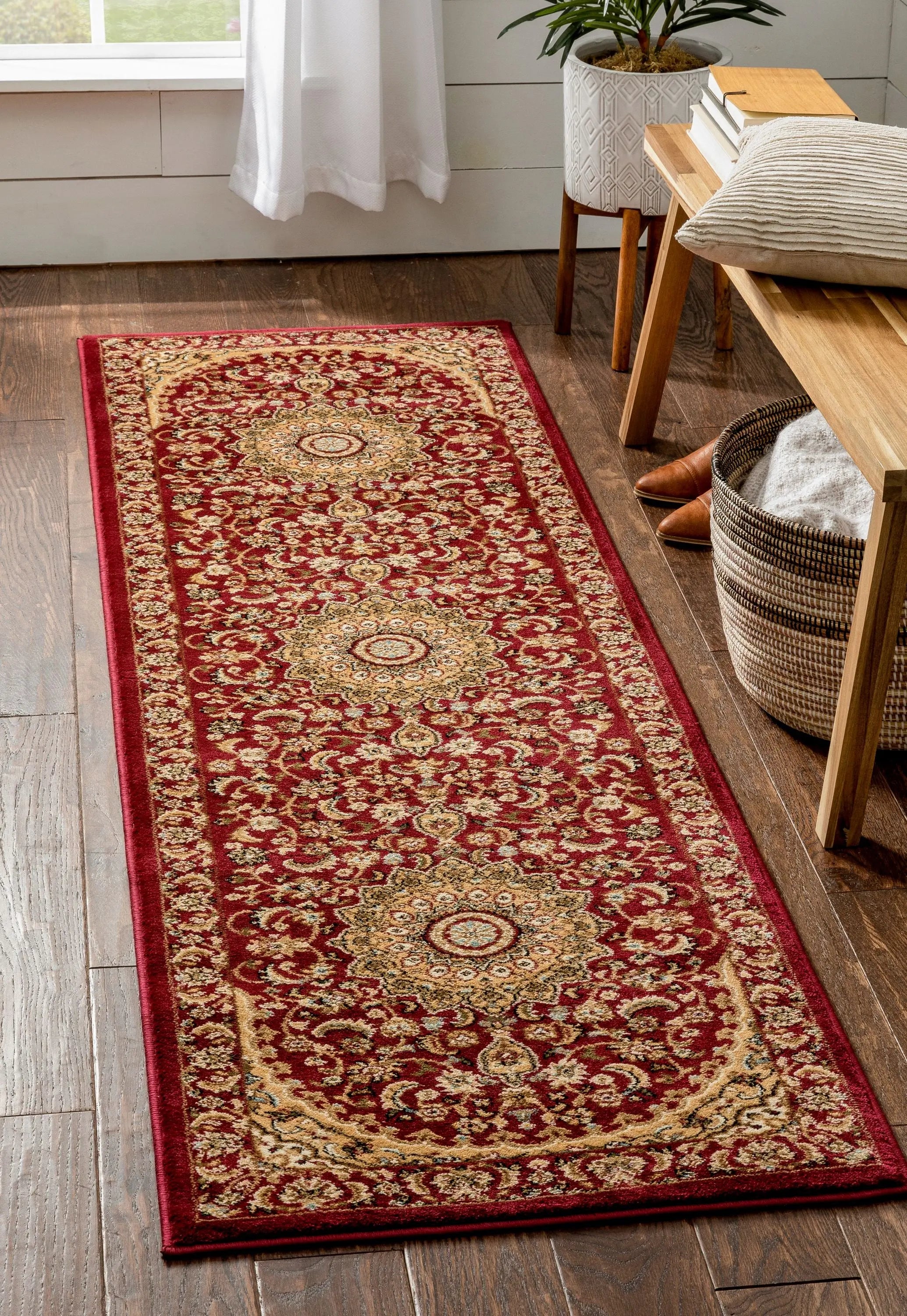 Aviva Red Traditional Rug、mySite、gigharbornorthrealestate